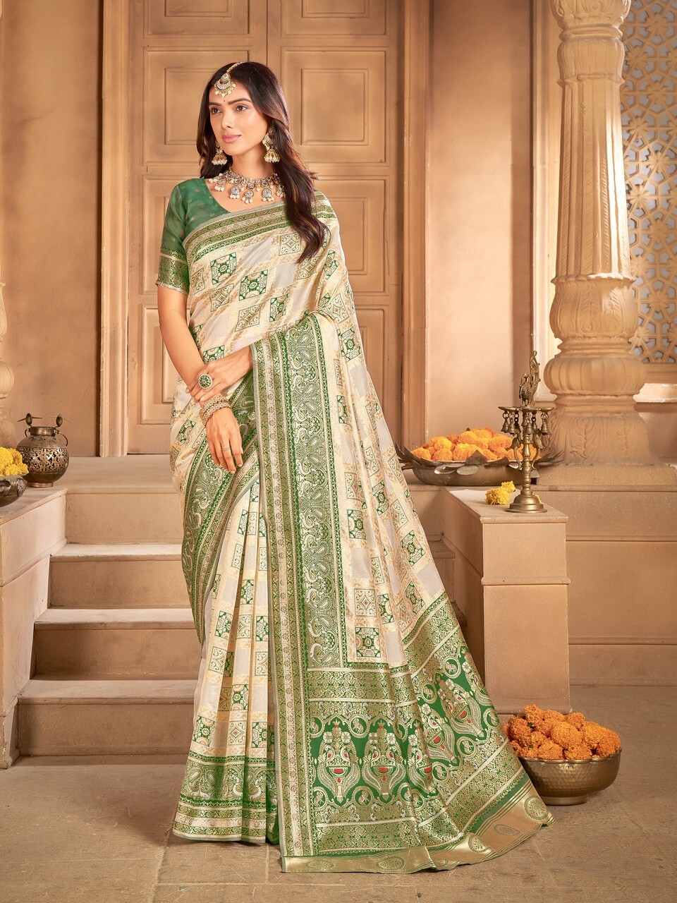 Woven Patola Jacquard Saree (Green, White)