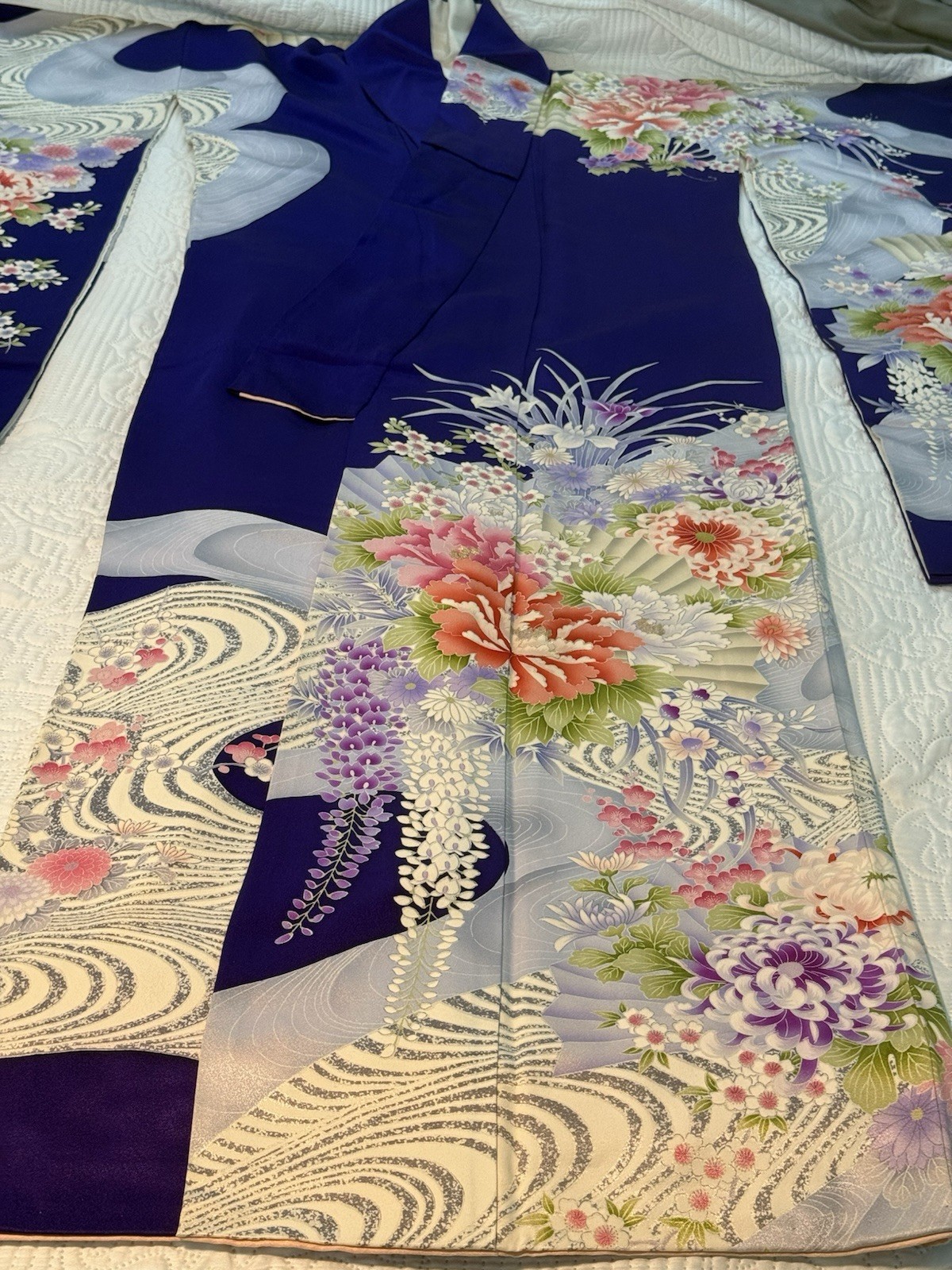 Gorgeous Vintage dark purple / blue silk peony and chrysanthemum stream Furisode