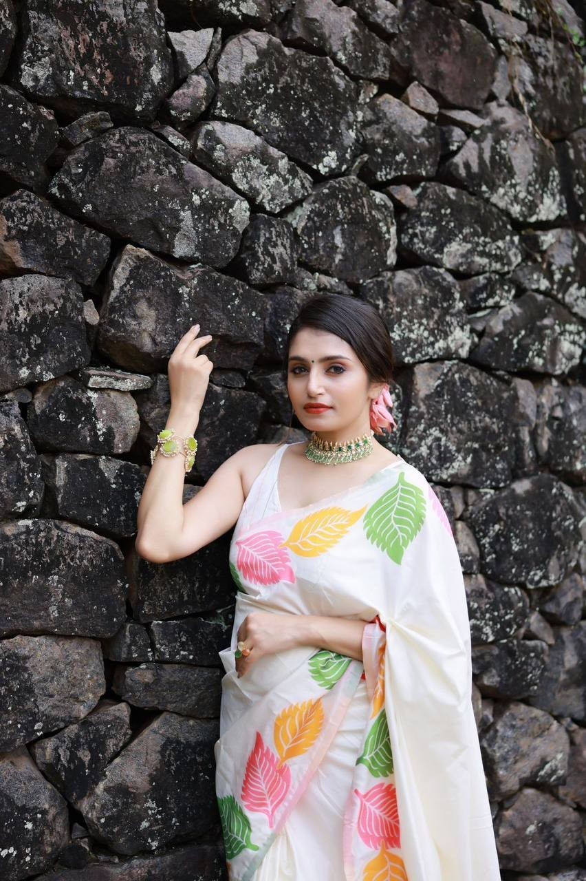 Indian Wedding Saree Cream Soft Silk Multicolor Leaf Print Zari Border Pallu Bol