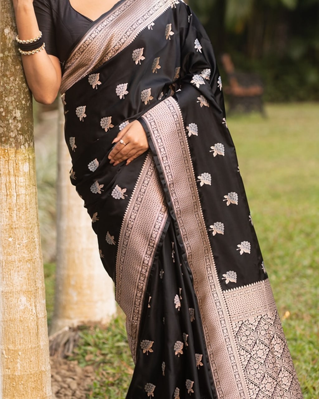 Pure 100% Silk Black Saree – Luxury Ethnic Wear | Elegant Party & Wedding Saree