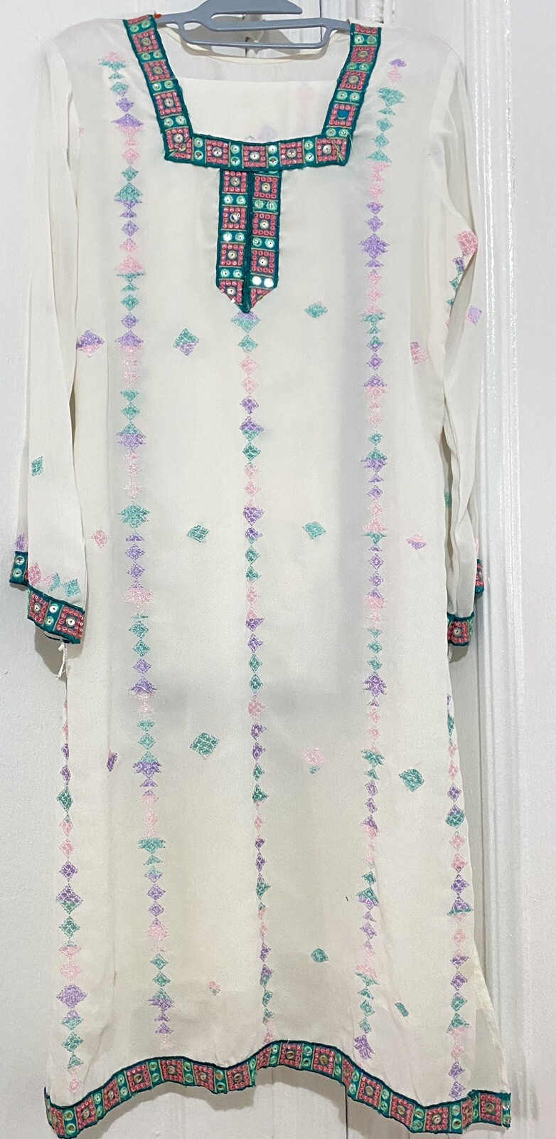 Ivory Georgette Hand Embroidered Chiffon stitched Party Wear Shirt Dupatta