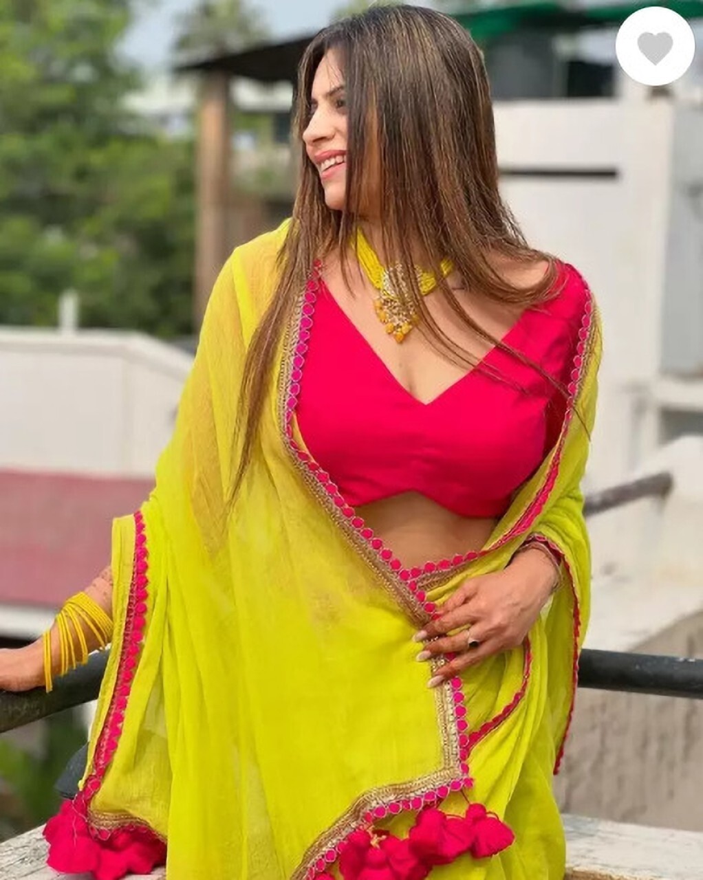 Printed Banarasi Georgette Saree (Yellow, Pink)