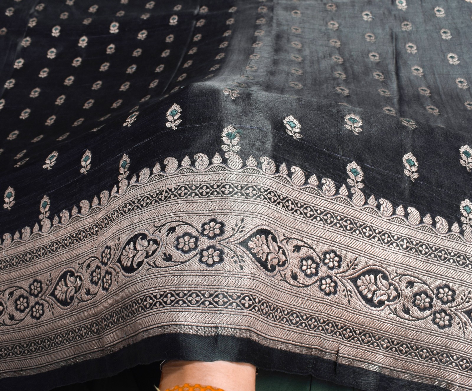 Sushila Vintage Heavy Banarasi Saree Pure Satin Silk Brocade Floral Black Sari