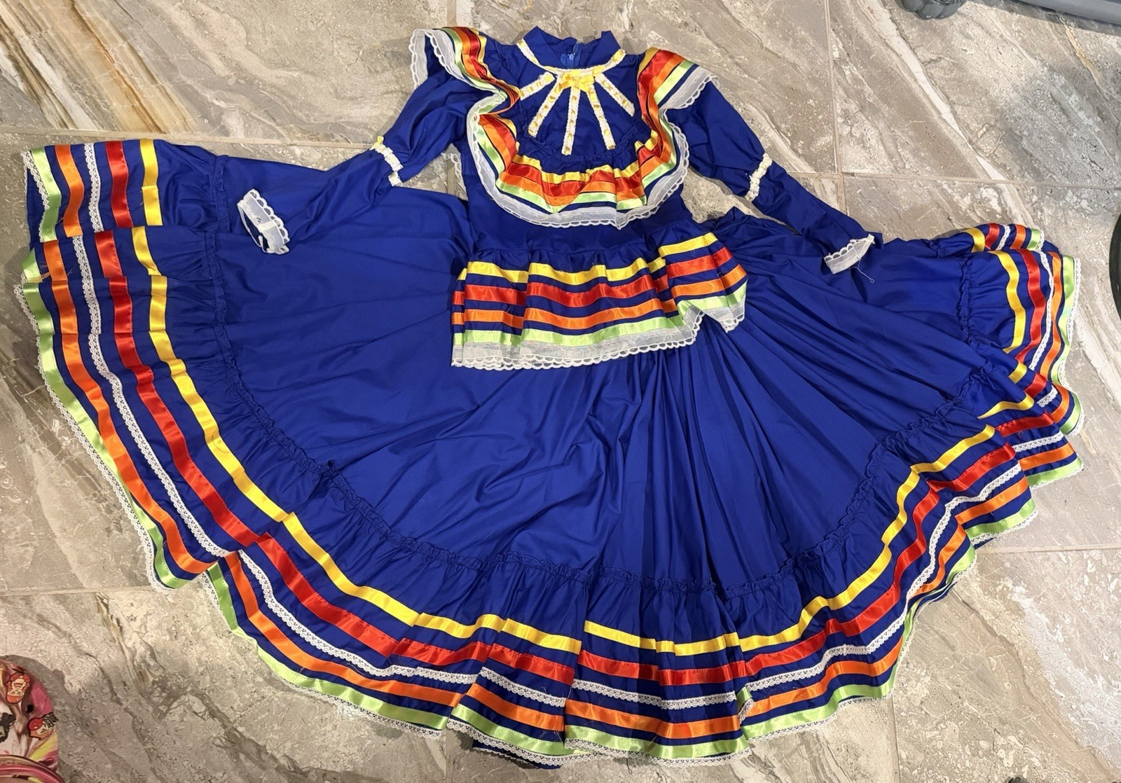 Jalisco Folklorico Dress Youth. Age 6-7