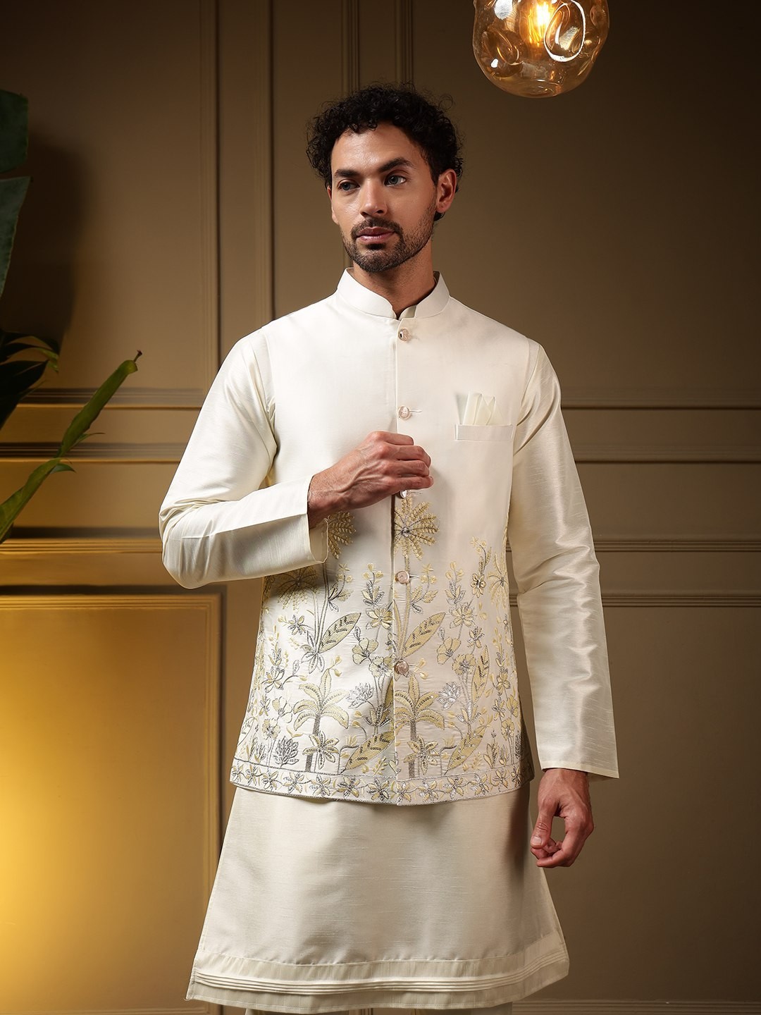 Mens Indian Kurta Pajama Koti Set Silk Embroidered Wedding Party Ethnic Wear