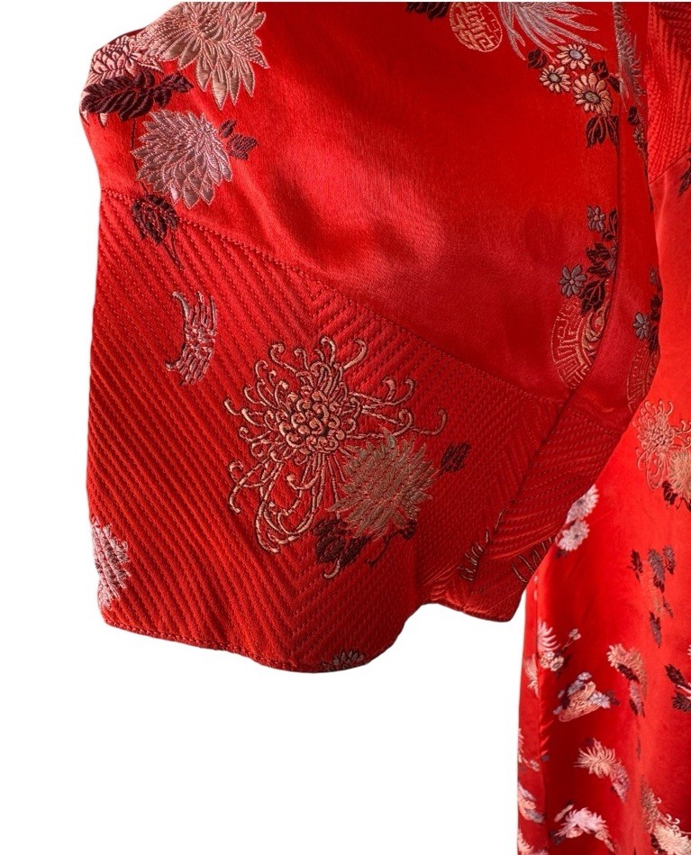 Vtg 50s Red Floral Satin Brocade Oriental Kimono Robe PEONY Sz 34 **As Is