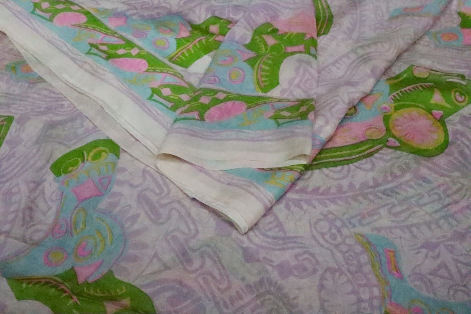 Vintage Chiffon Silk Saree, Lightweight Fabric for DIY & Sewing CS1294
