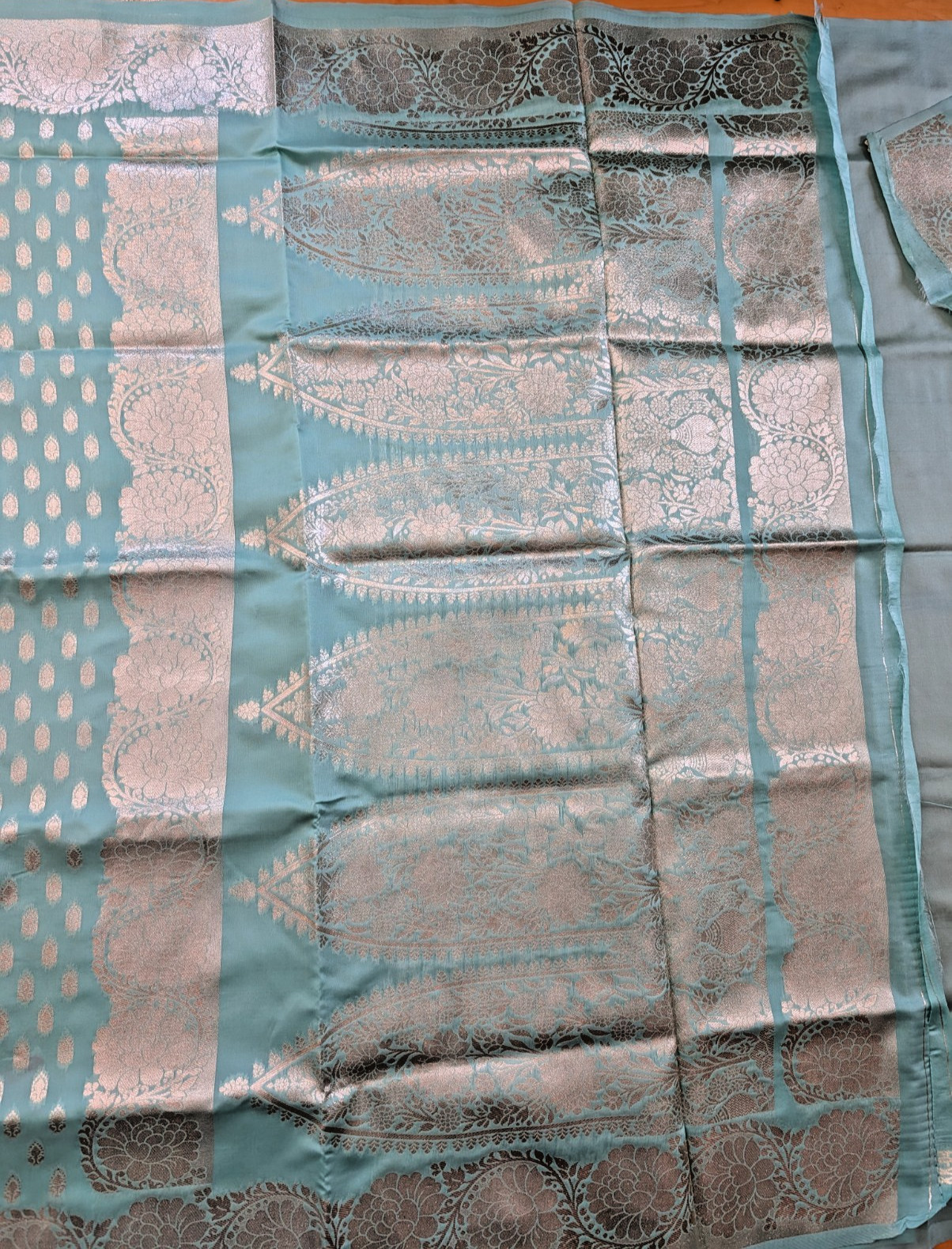 Saree Banarasi Kanjivaram Green Silver Zari Woven Attached Blouse