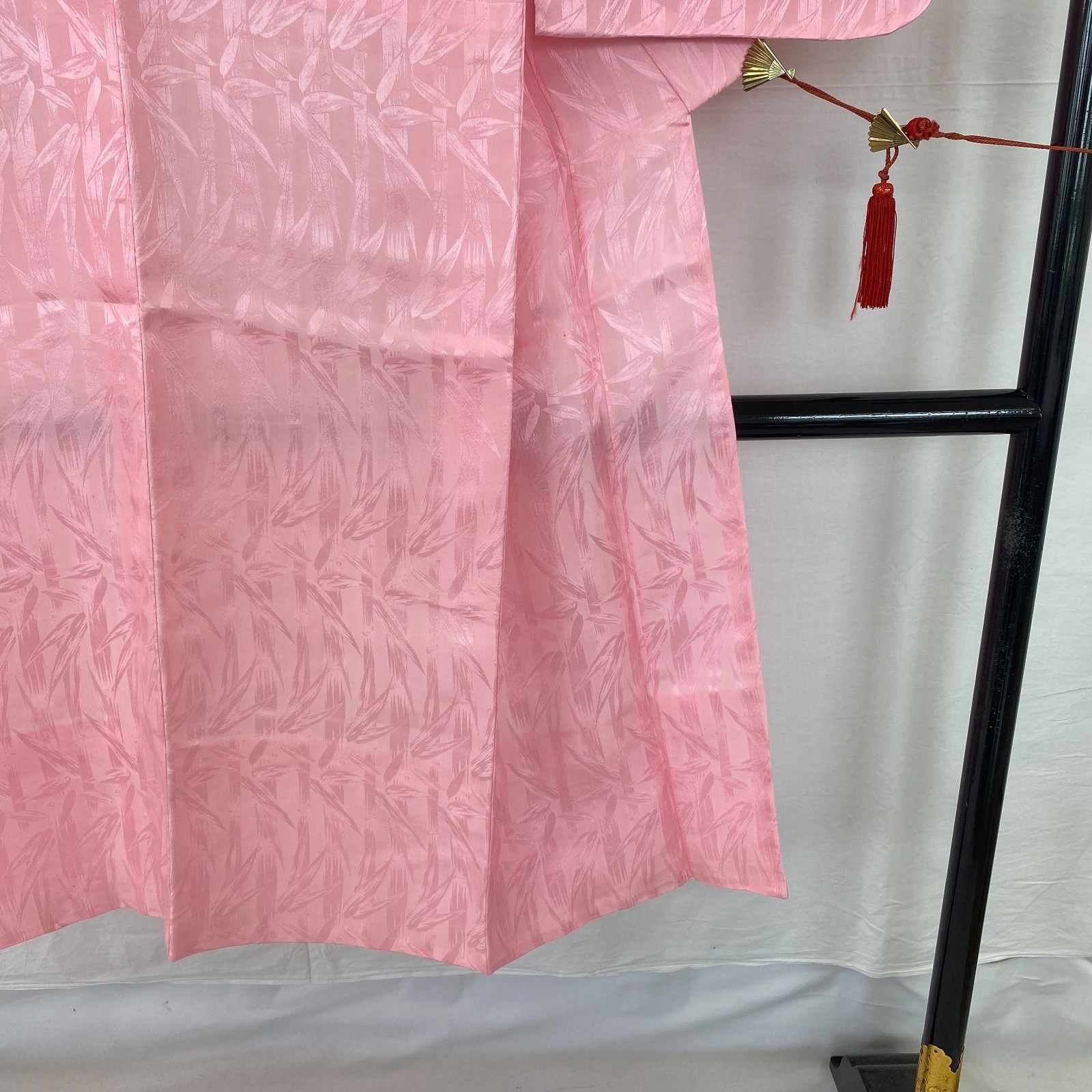 Japanese Vintage Kimono Polyester Pink No Lining Traditional Length 48 in