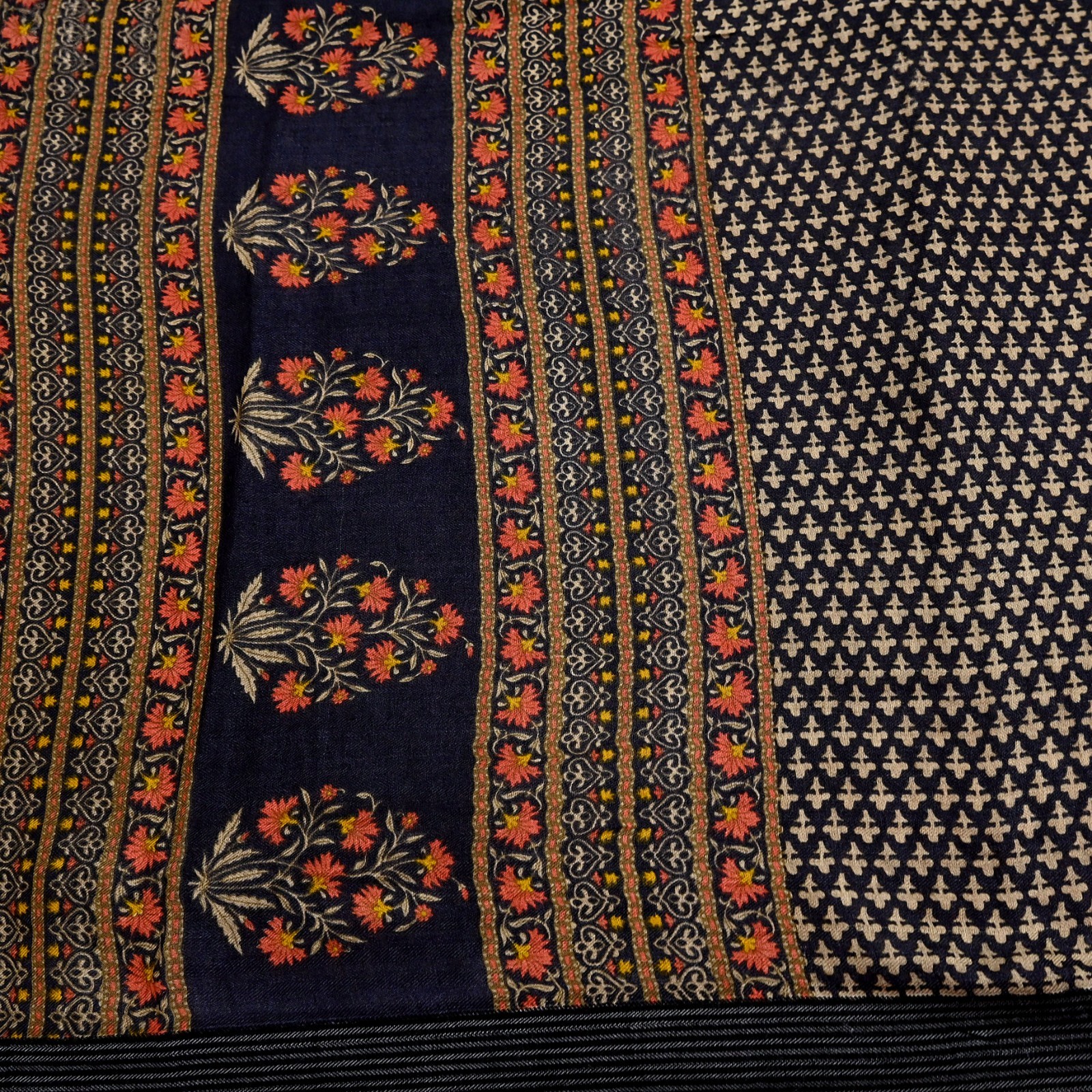 Vintage Black & Beige Saree Pure Woolen Woven Printed Sari Warm Craft Fabric 5Yd