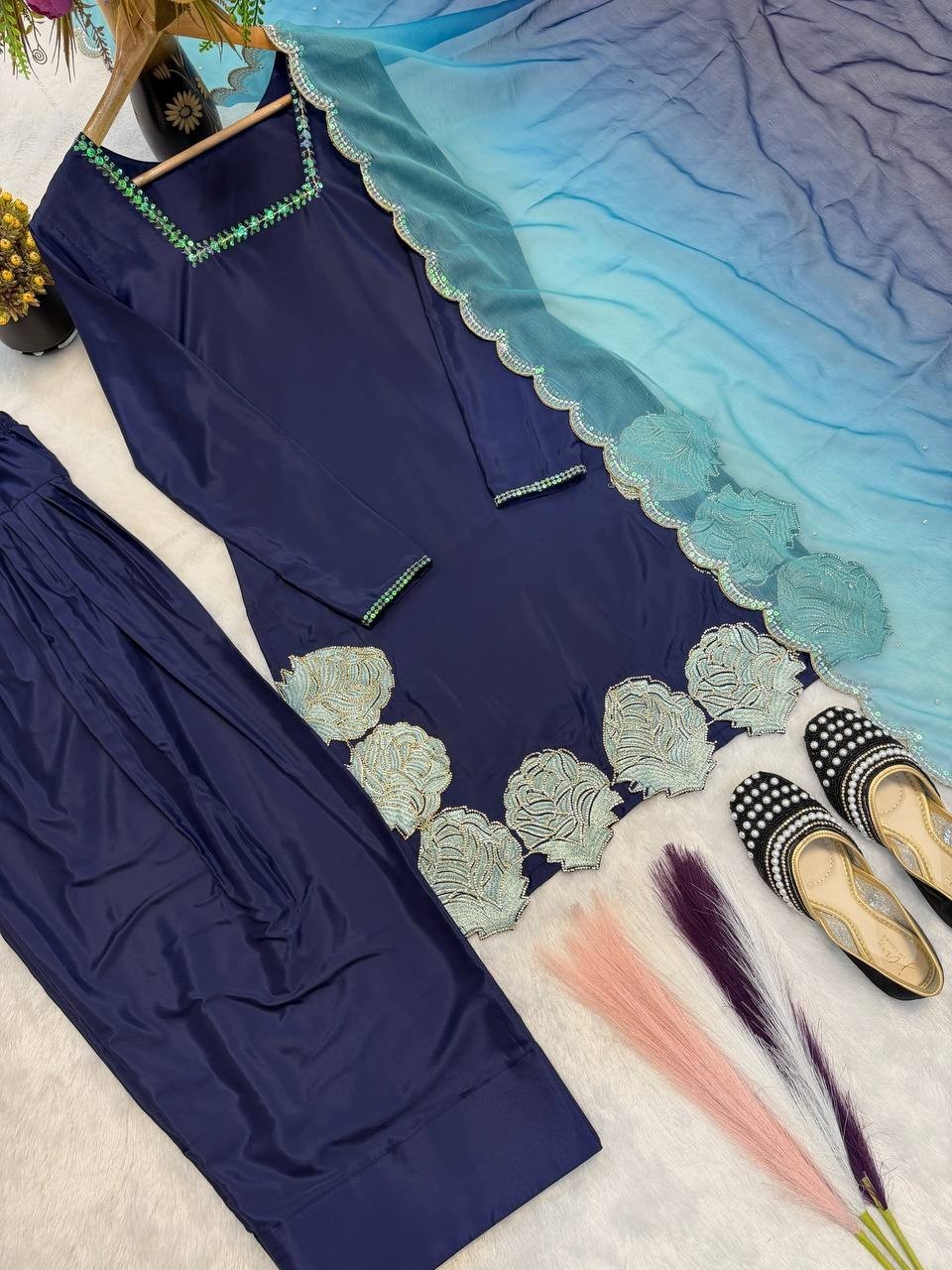 Latest New Crepe Silk Salwar Kameez With Chiffon Silk Dupatta For Women