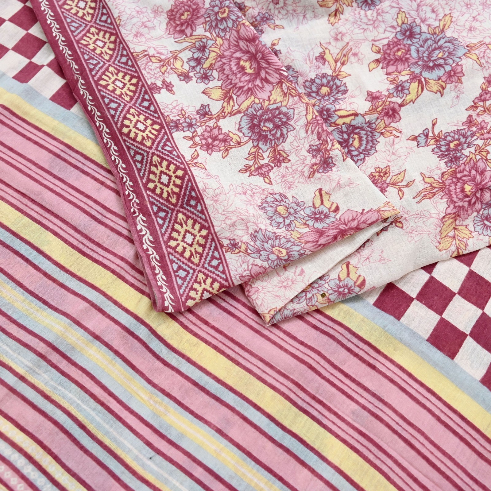 Vintage Sari Ivory & Pink Printed Blend Cotton Saree Craft Fabric 5Yd Soft Sewi