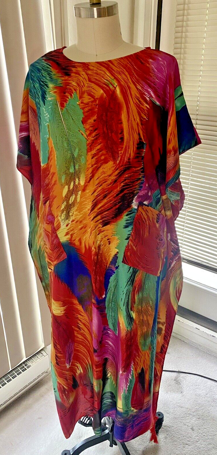 Kaftan Red Blue Yellow Feathers Tribal Women’s Men Unisex New Neck Scarf Blouse