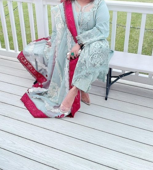 Saira Shakira 2 Piece Suit Casual Pret Size LARGE(pants not included)