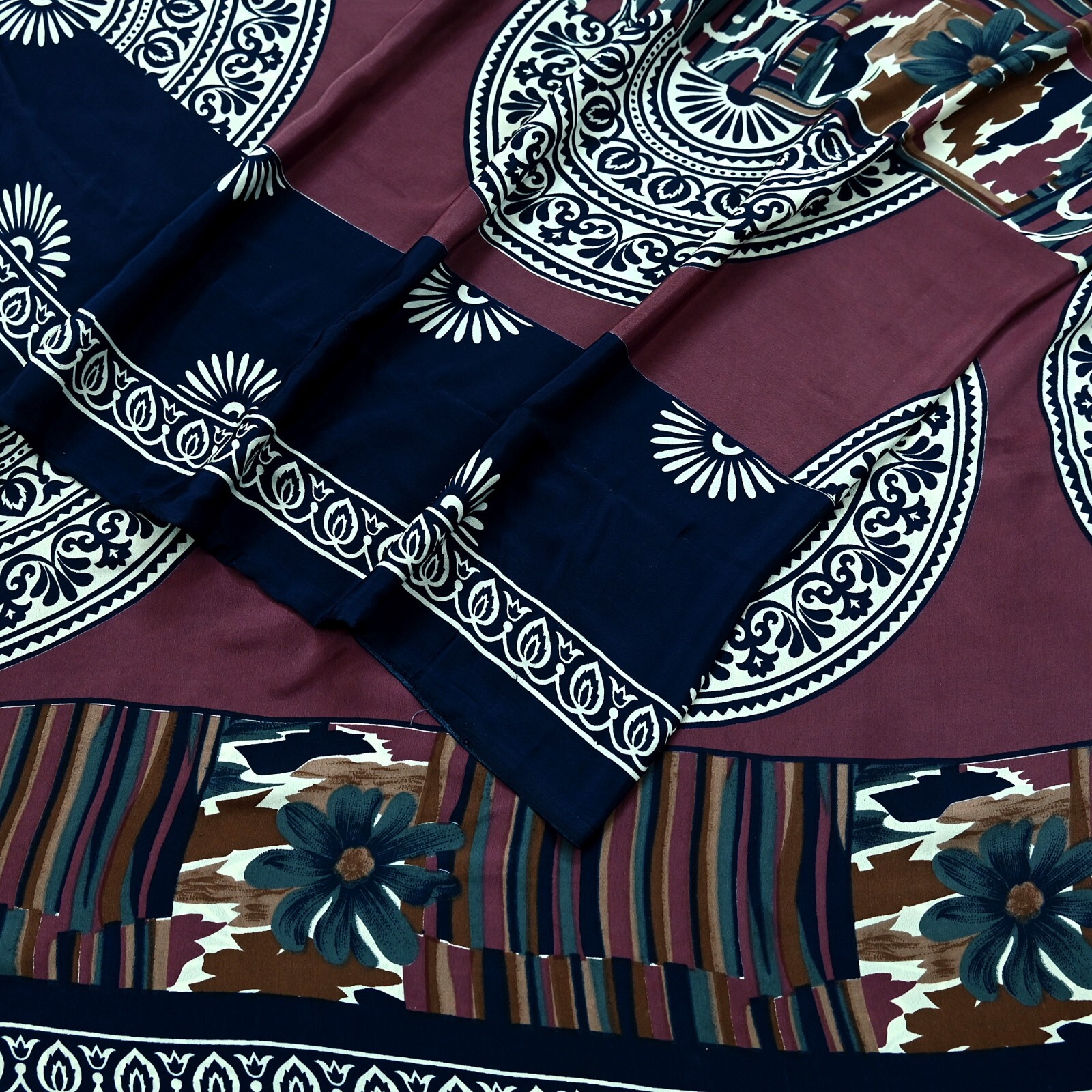 Vintage Sari Pink & Blue Moss Crepe Printed Sarees Craft Fabric 5yd Sewing Soft