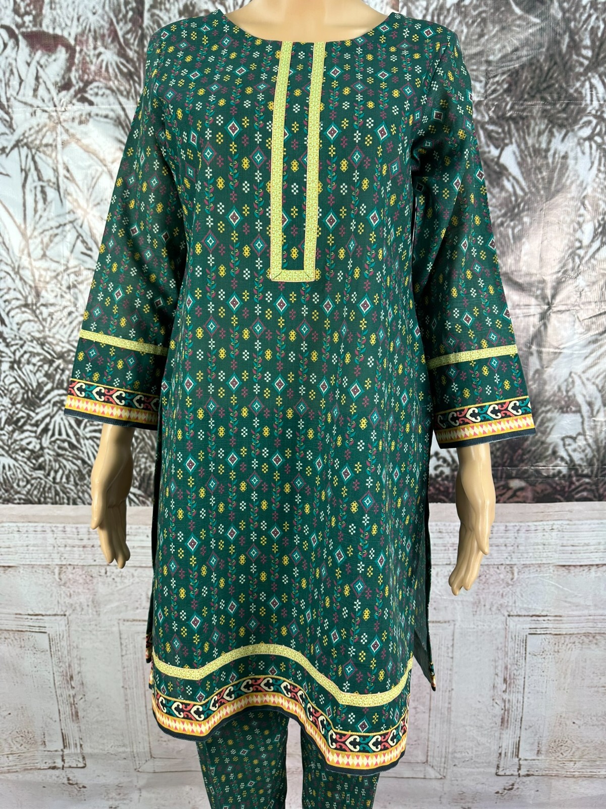 MTF THE WINTRY CITY DIGITAL IDENTIC PRINTED KHADDAR 3 PIECE READY TO WEAR