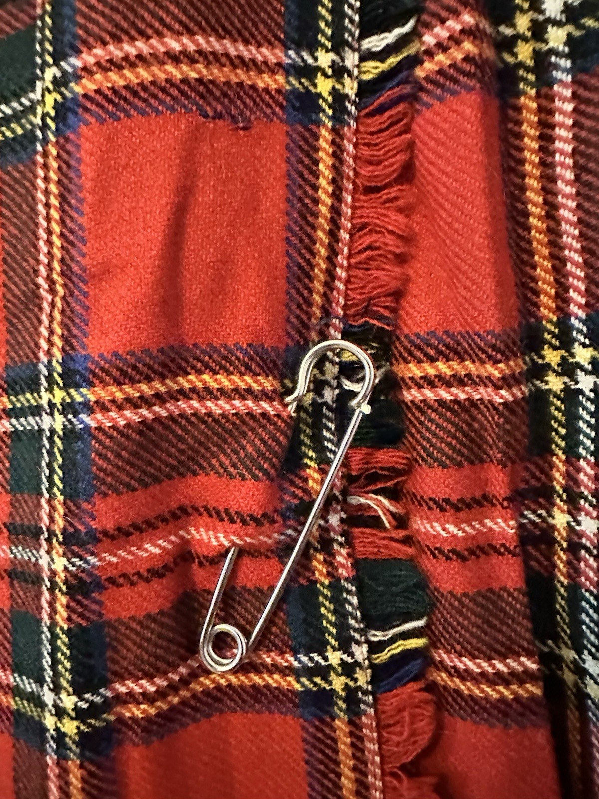 Pitlochry Plaid Pure New Wool Kilt Pleated Skirt Youth Medium 10 Made Scotland 