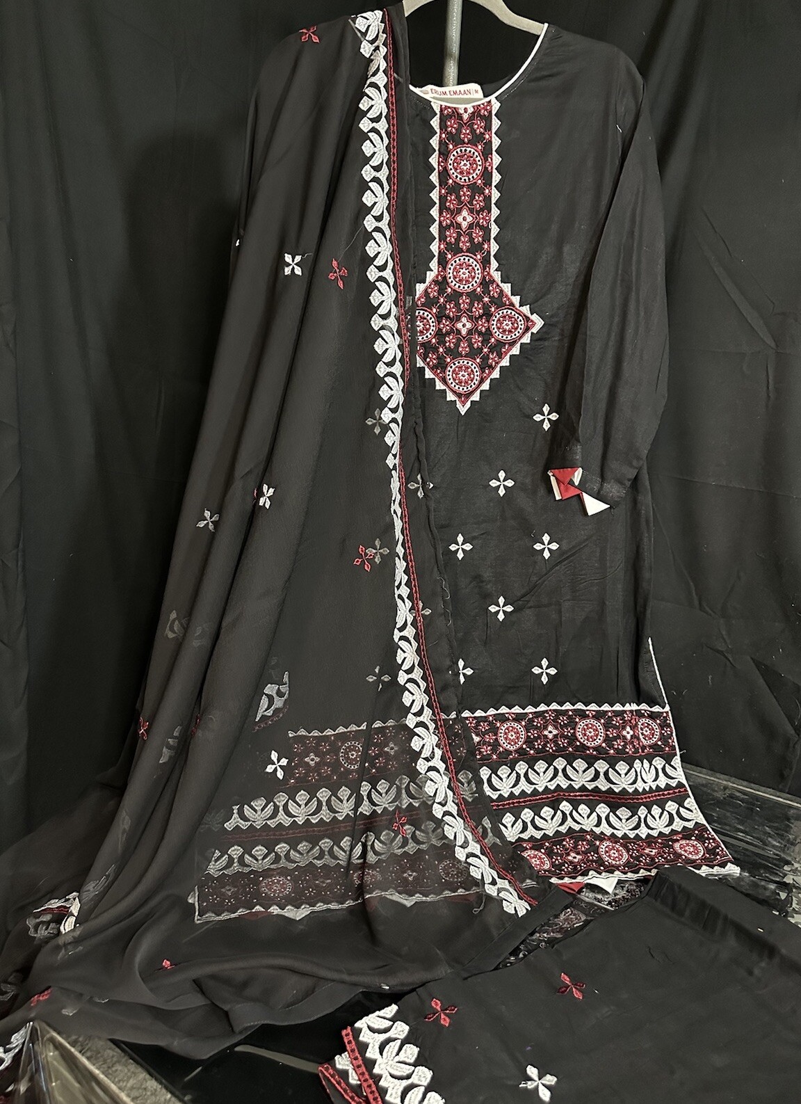 BEAUTIFUL Balochi Style EMB 3 Pc Cotton SUIT – Emb Chiffon Dupatta- Medium -$45