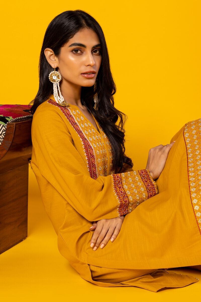 NWT KHAADI Size XL/16, S/10 Embroidered Khaddar Kameez Fall/Winter Pakistani