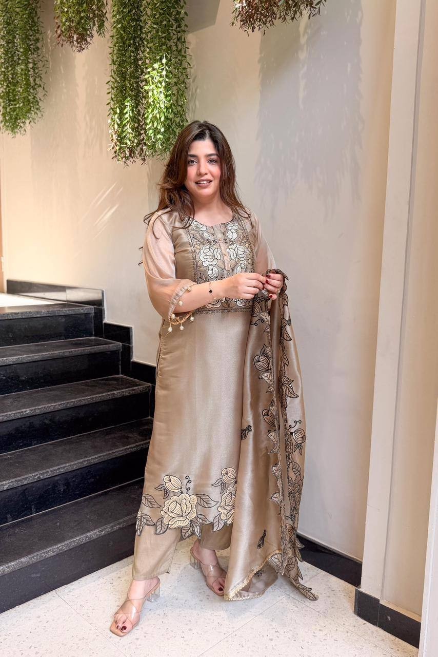 Pakistani Indian Salwar Kameez Stitched Bollywood Designer Party Wear Medium