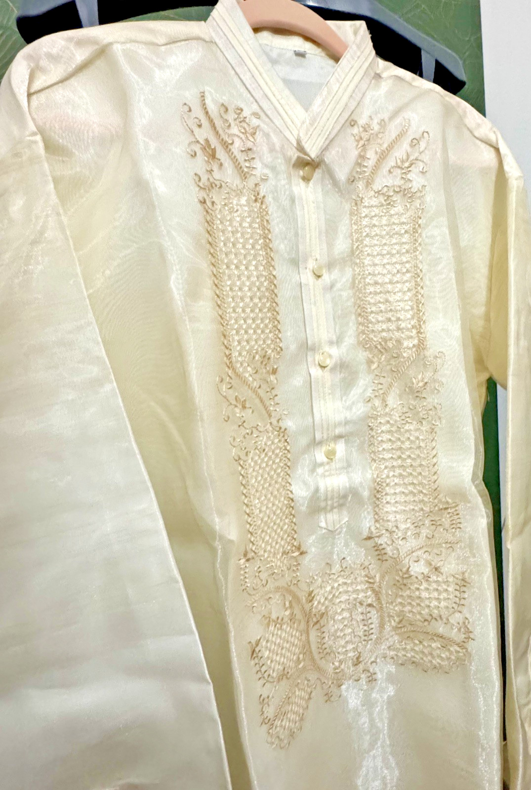 Barong tagalog Cream w/ pintax size 2XL fits US Large-XL