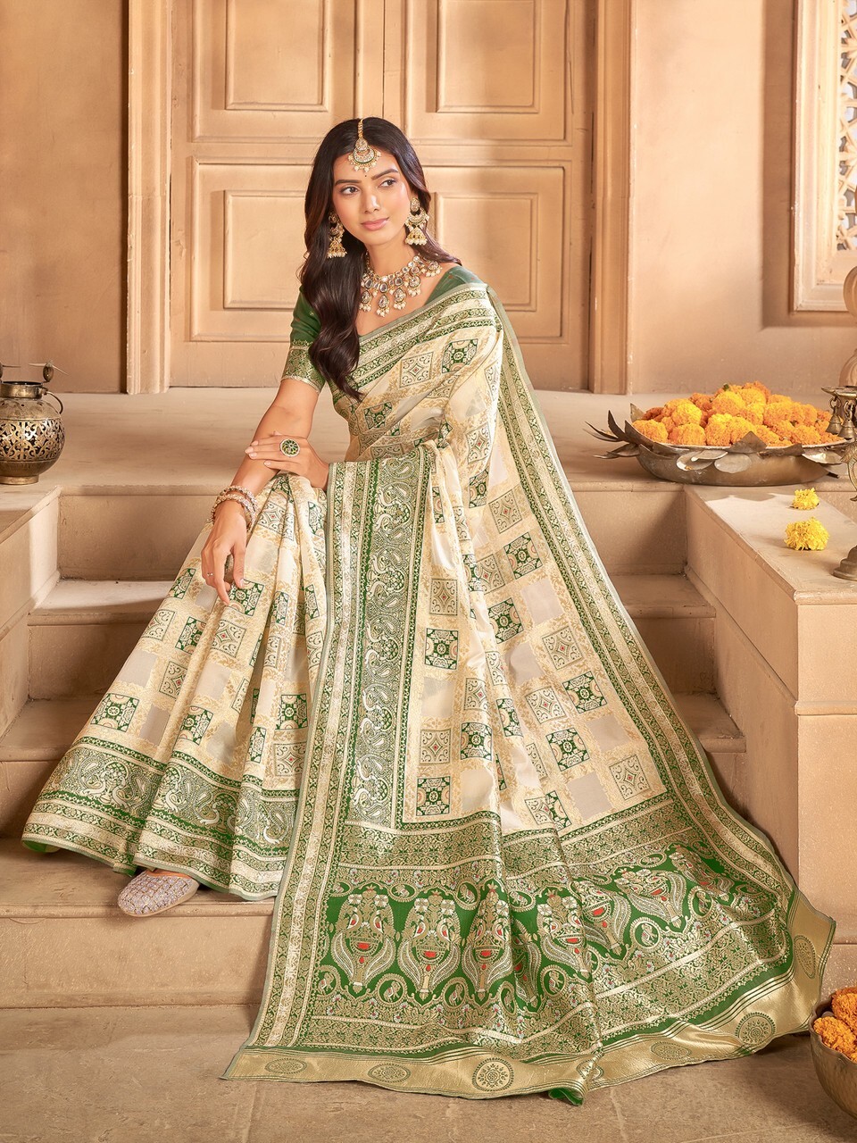 Woven Patola Jacquard Saree (Green, White)