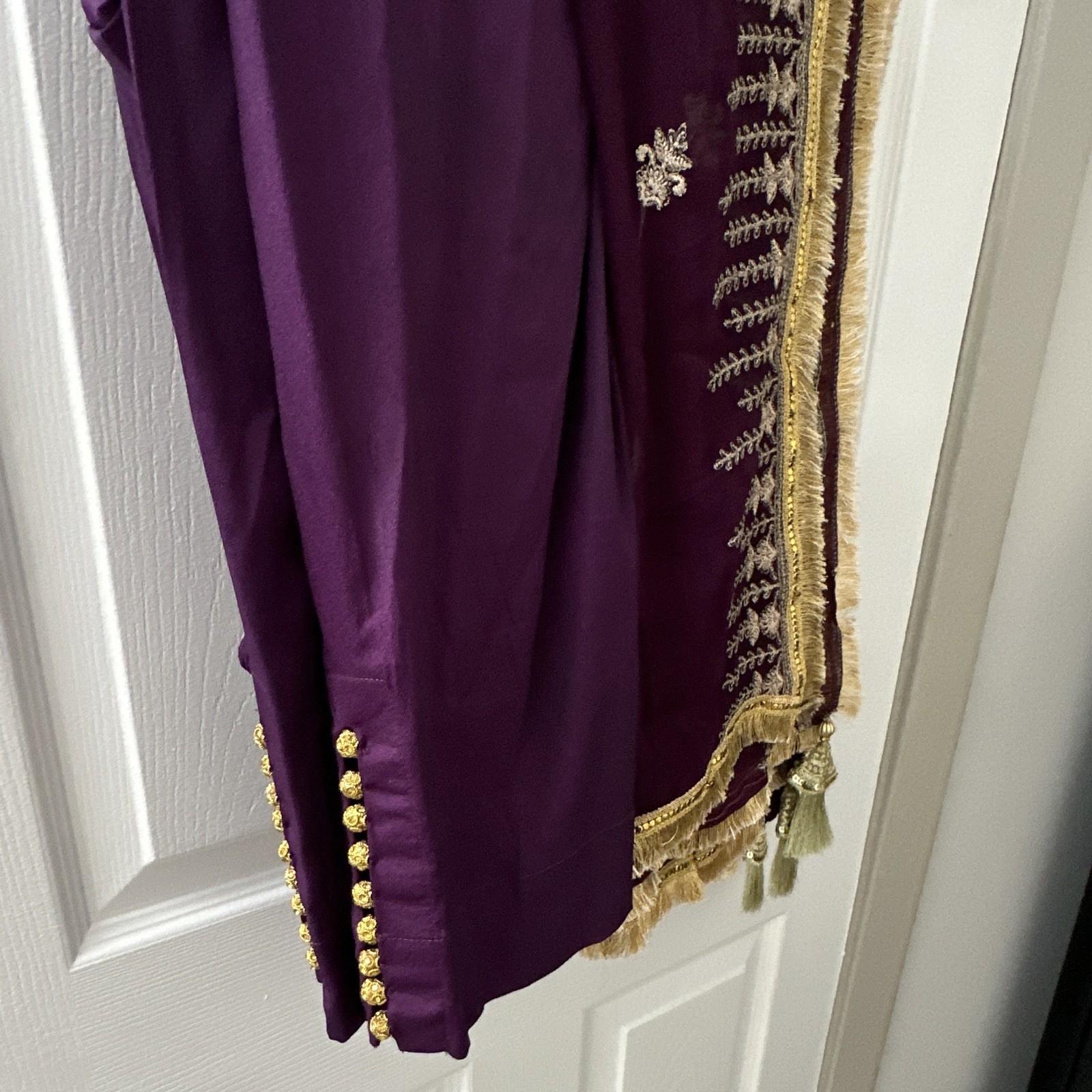 Handmade Purple Chiffon Pakistani Salwar Kameez Suit w/ Gold Dupatta, Large