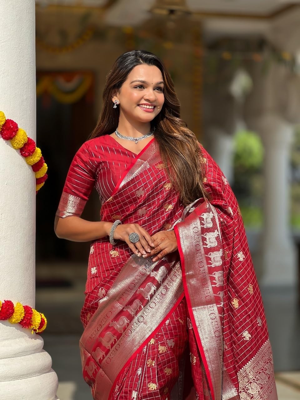 Women’s Beautiful Soft Silk Zari Weaving Saree With Blouse