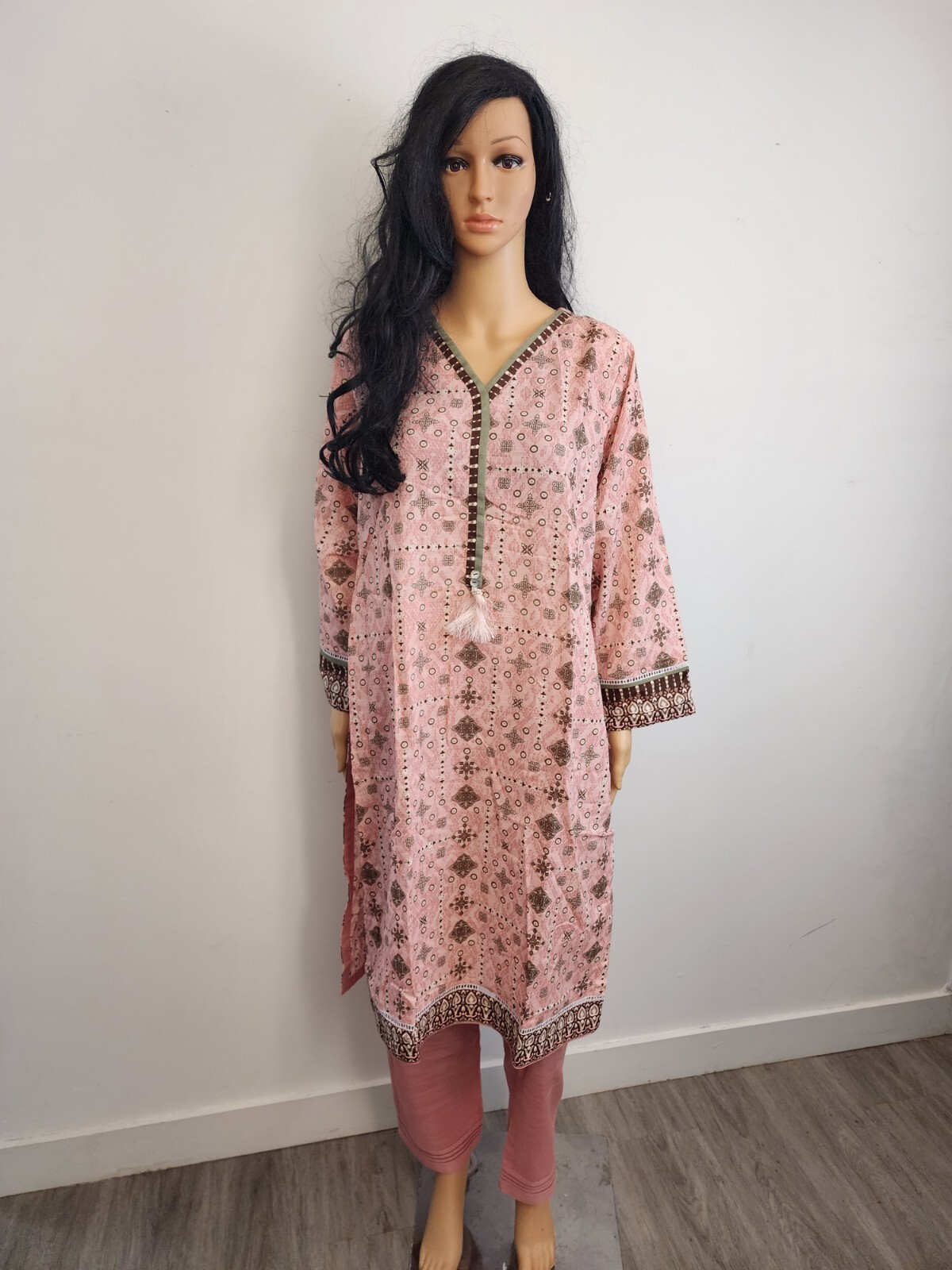 PakistaniIndian Shalwar Kameez Khaddar Women Stitched Size(12) M/40 Desi Clothes