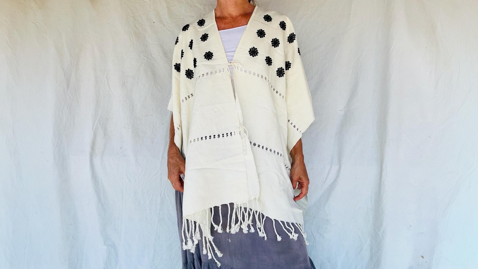 Fringe Poncho. San Andres Larrainzar. Mayan. Chiapas Mexico. Hand-Woven