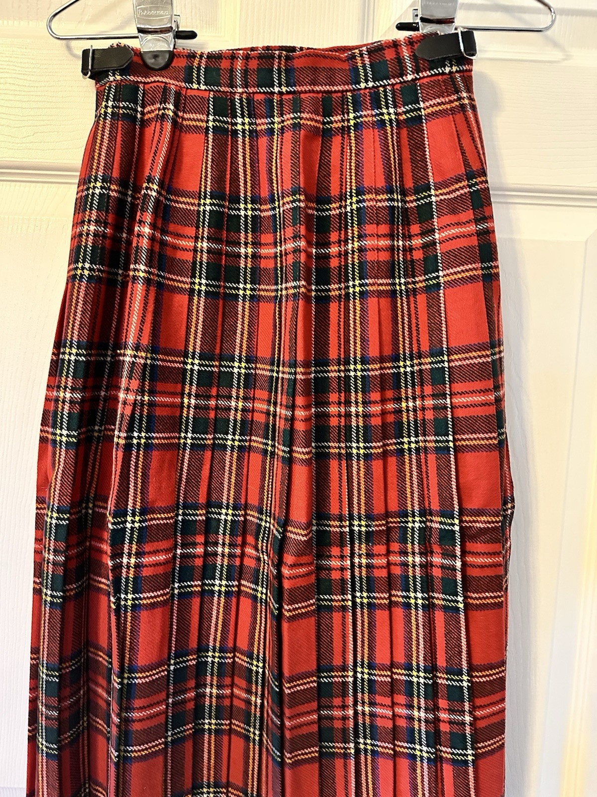 Pitlochry Plaid Pure New Wool Kilt Pleated Skirt Youth Medium 10 Made Scotland 