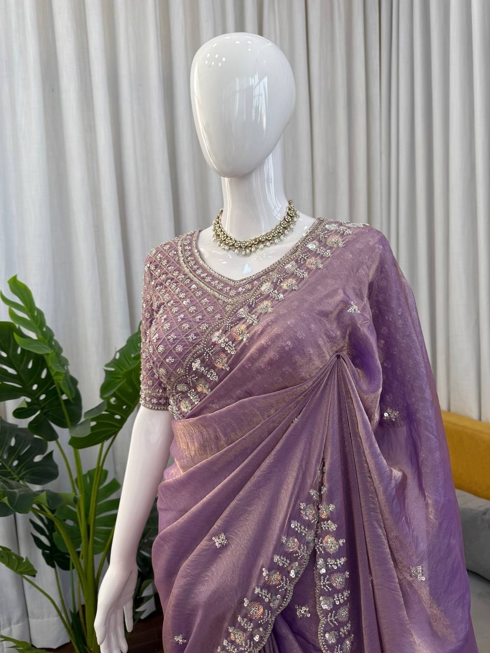 Beautiful Silk Lilac Saree With Blouse For Indian Wedding Wear