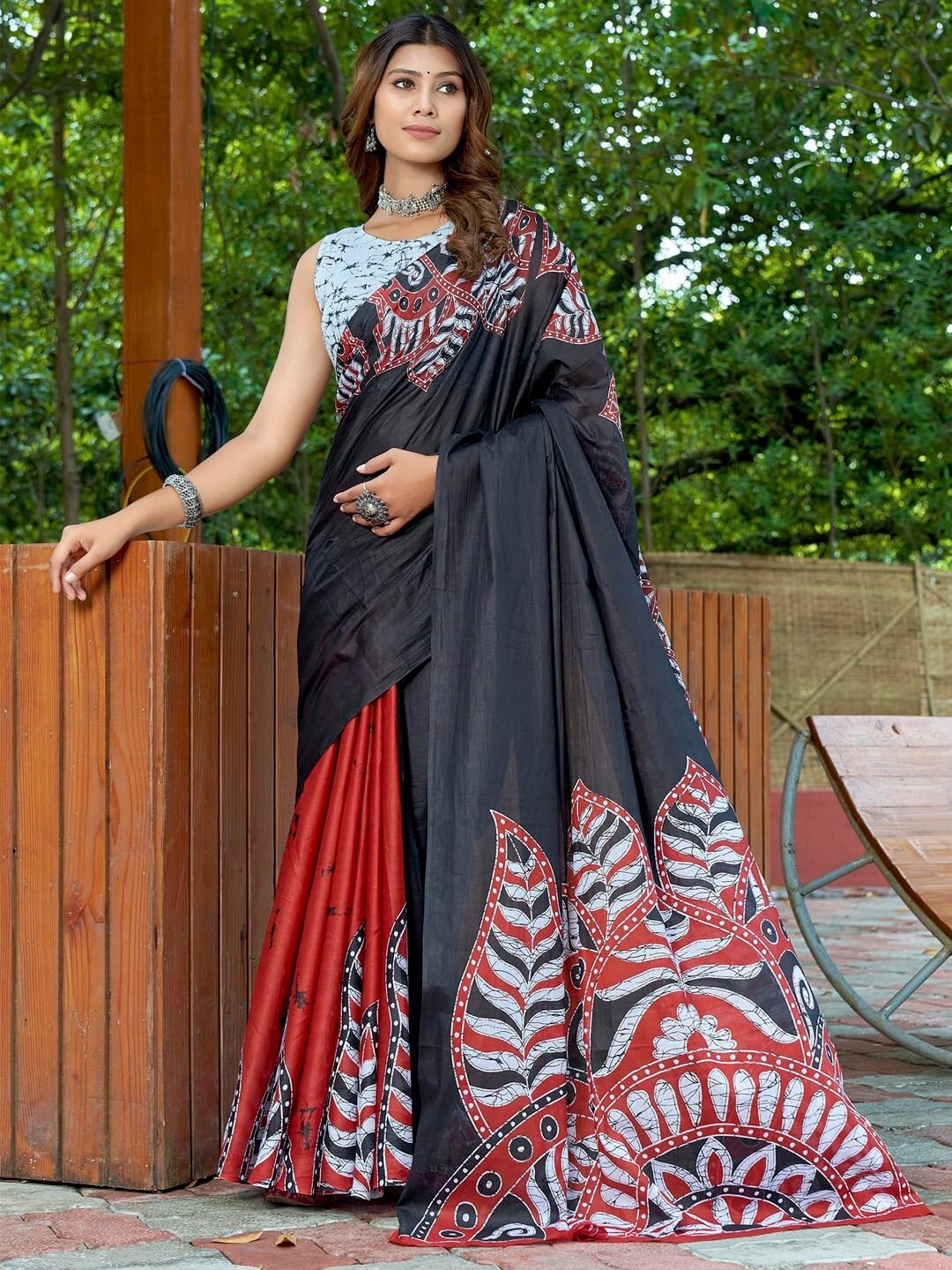 Women’s Cotton Bagh Printed Saree With Unstitched Blouse
