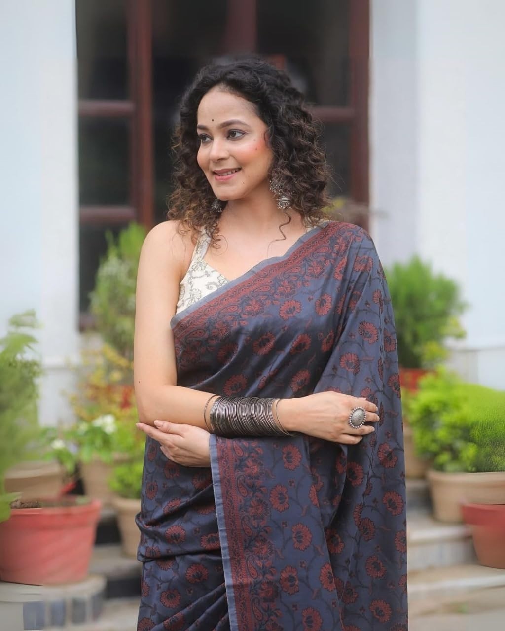 Women’s Beautiful Soft Silk Saree With Zari Weaving With Blouse Piece