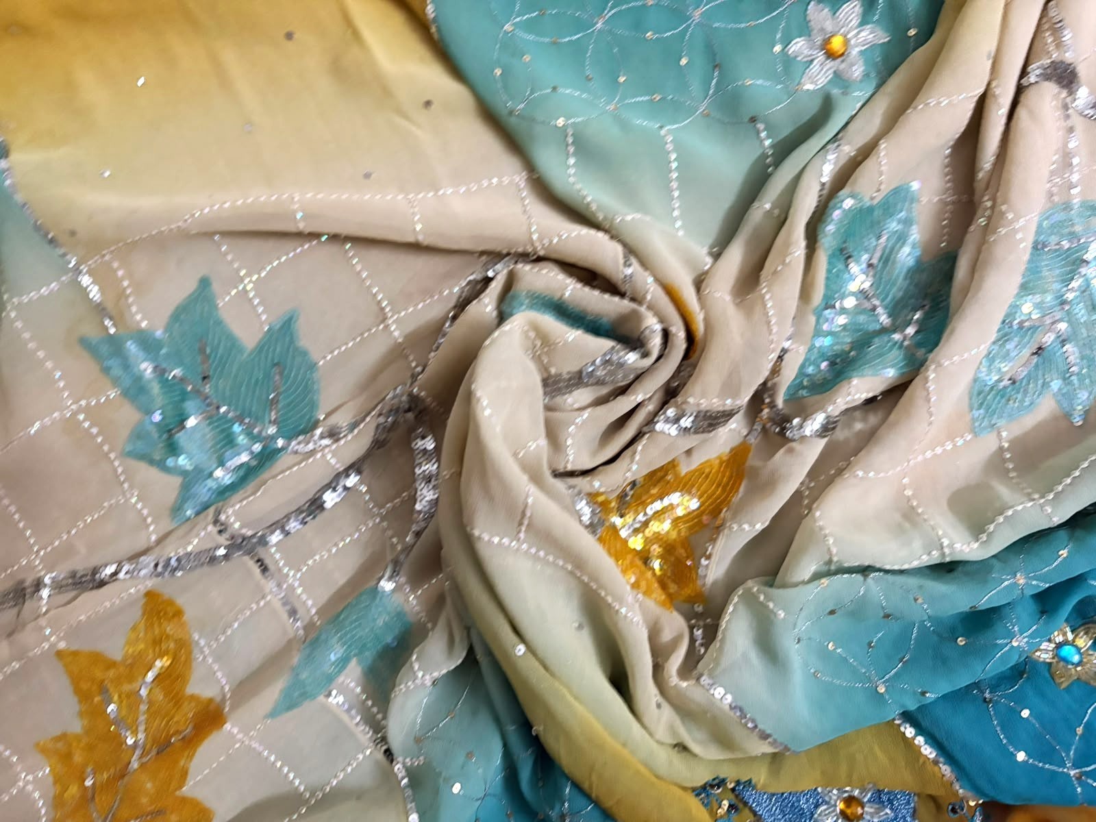 Wedding Saree Indian Women Wrap Dressmaking Embroidered Sari Vintage Beige Dress