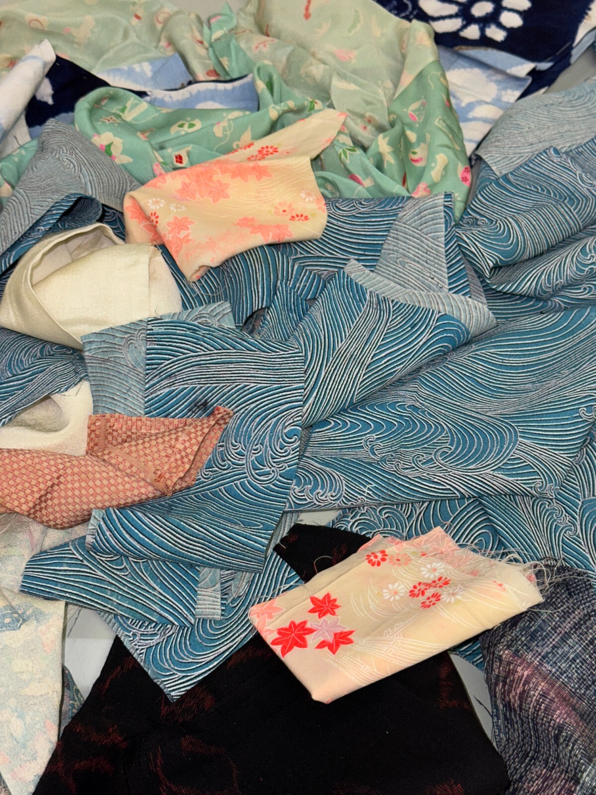 Japanese Vintage Kimono Fabric cloth Boro various Dirt Total of over 800g no5