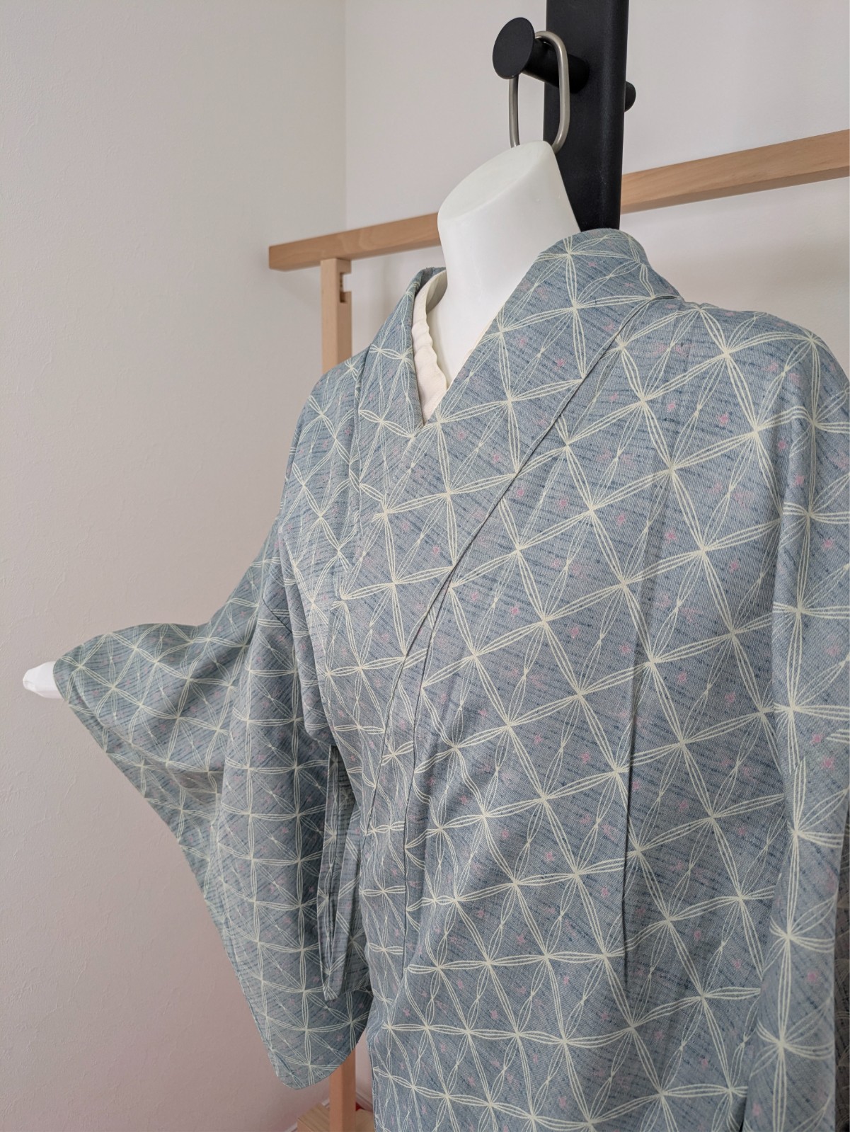 Vintage Japanese Kimono Silk Hitoe Gray White Geometric Pattern Unlined Tsumugi