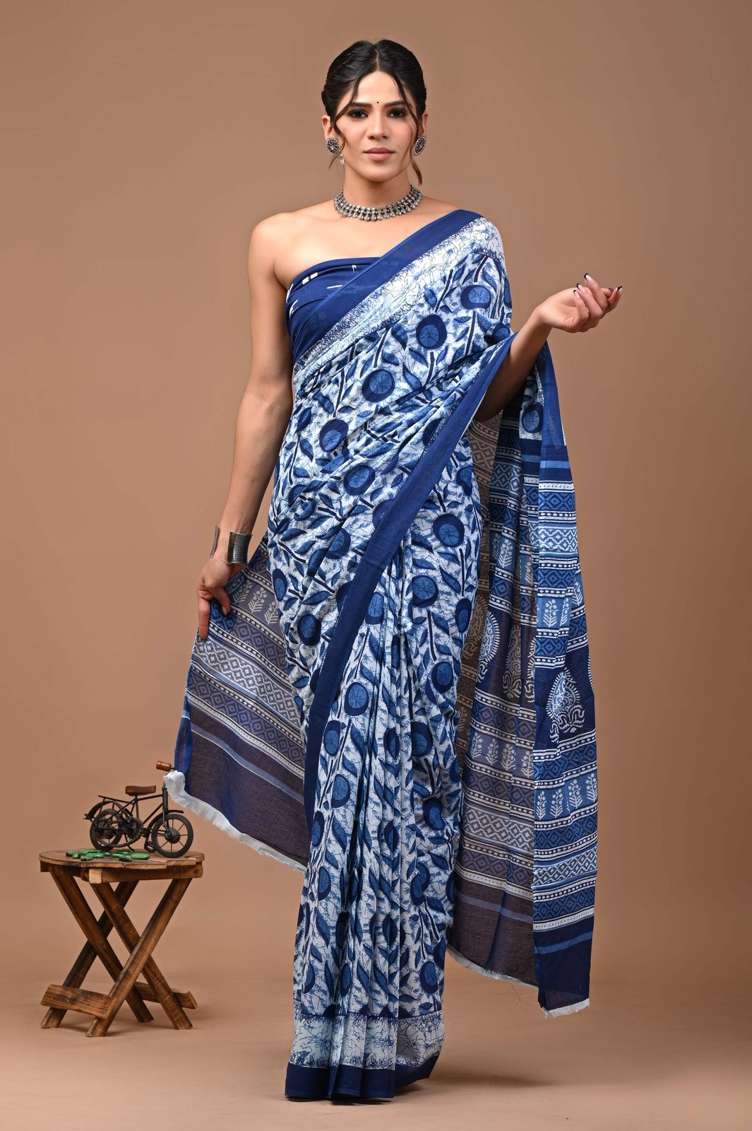 Indian Printed Blue Pure Cotton Mulmul Saree With Blouse, 5.50 Meter Sari