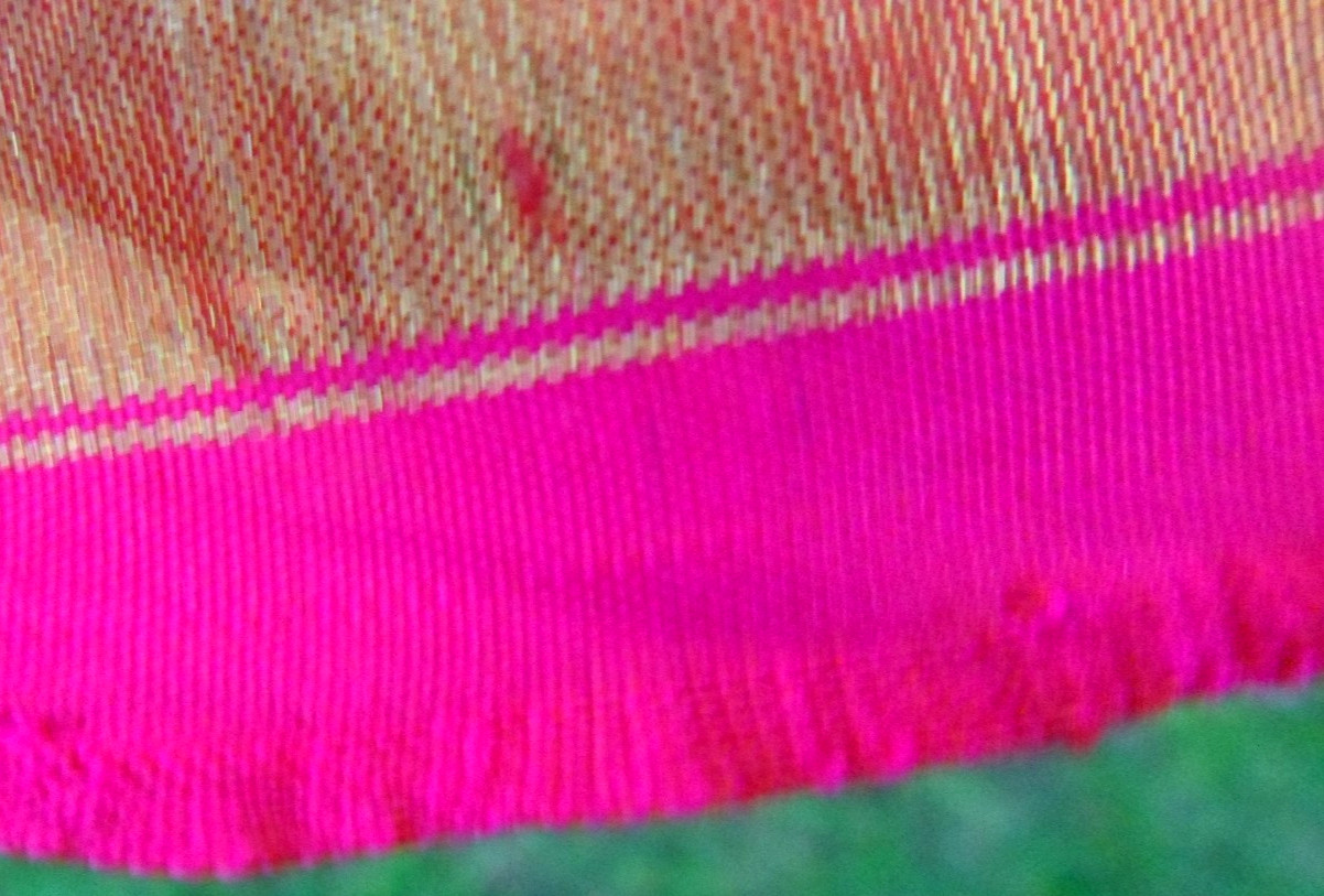 Silk Saree Sari Authentic Vibrant Rani Pink Gold Border 210 x 46 Inch Beautiful!