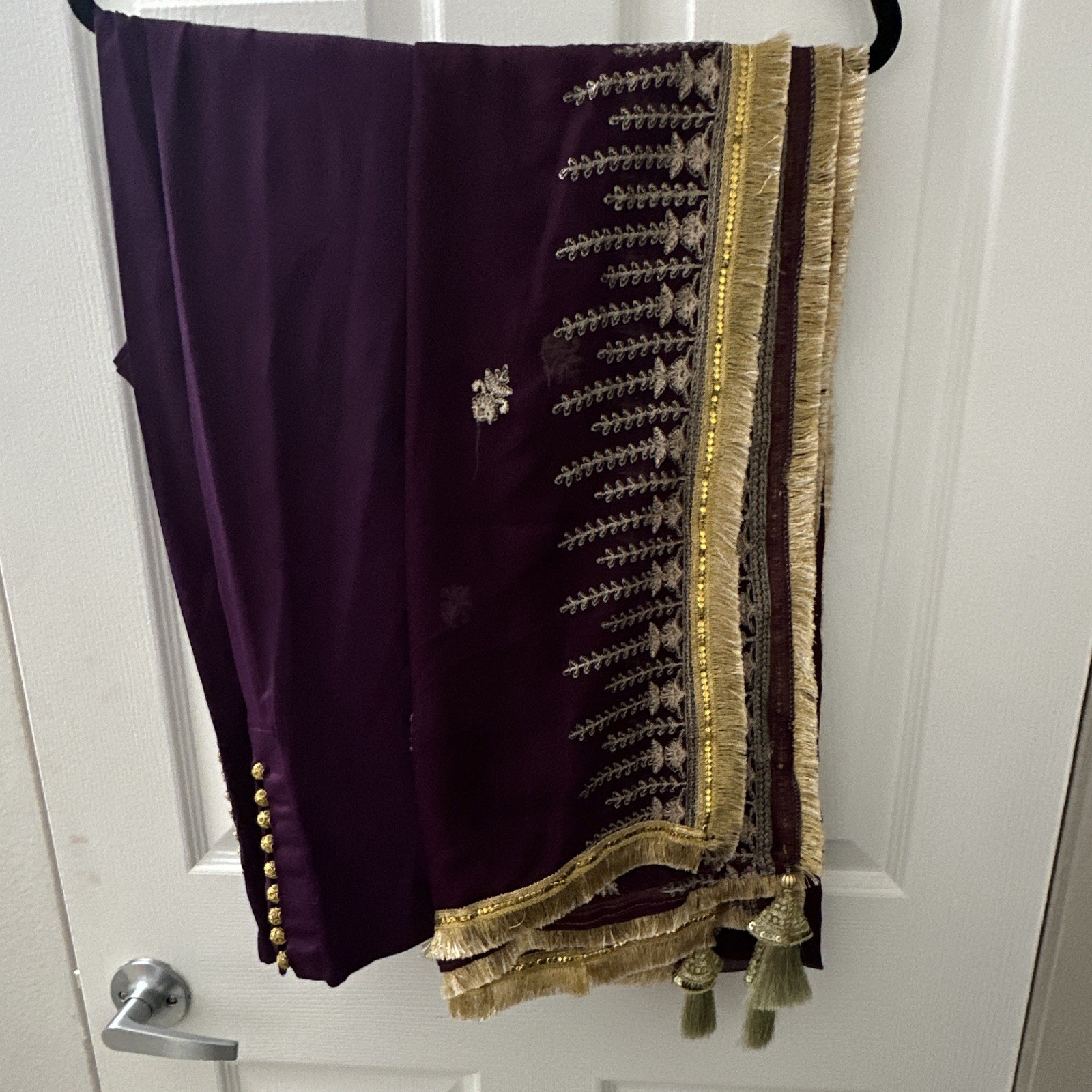 Handmade Purple Chiffon Pakistani Salwar Kameez Suit w/ Gold Dupatta, Large