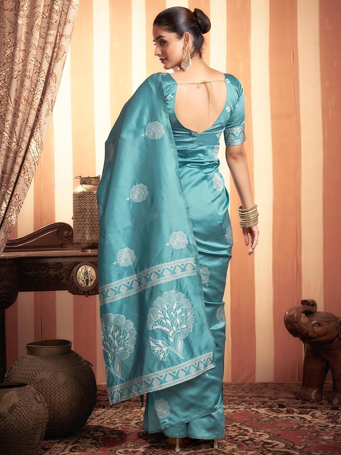 Women’s Silk Blend Banarasi Jacquard Saree with Unstitched Blouse Piece
