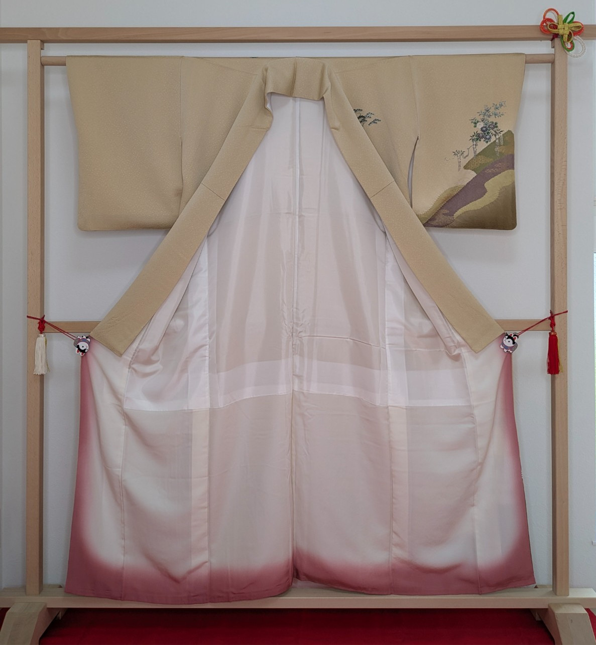 Vintage Japanese Kimono Silk Homongi Beige Shibori Floral Chirimen KInsai Art