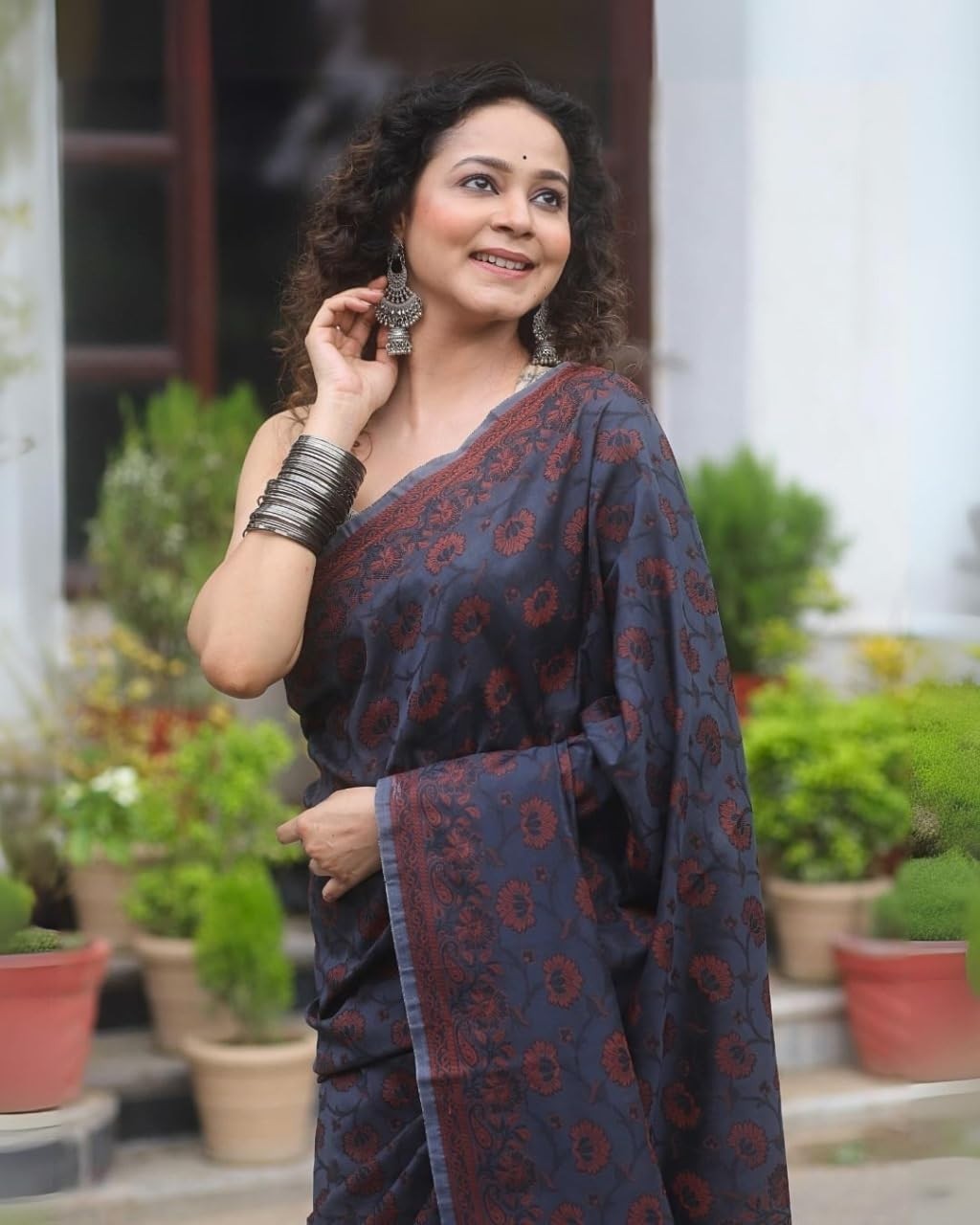 Women’s Beautiful Soft Silk Saree With Zari Weaving With Blouse Piece