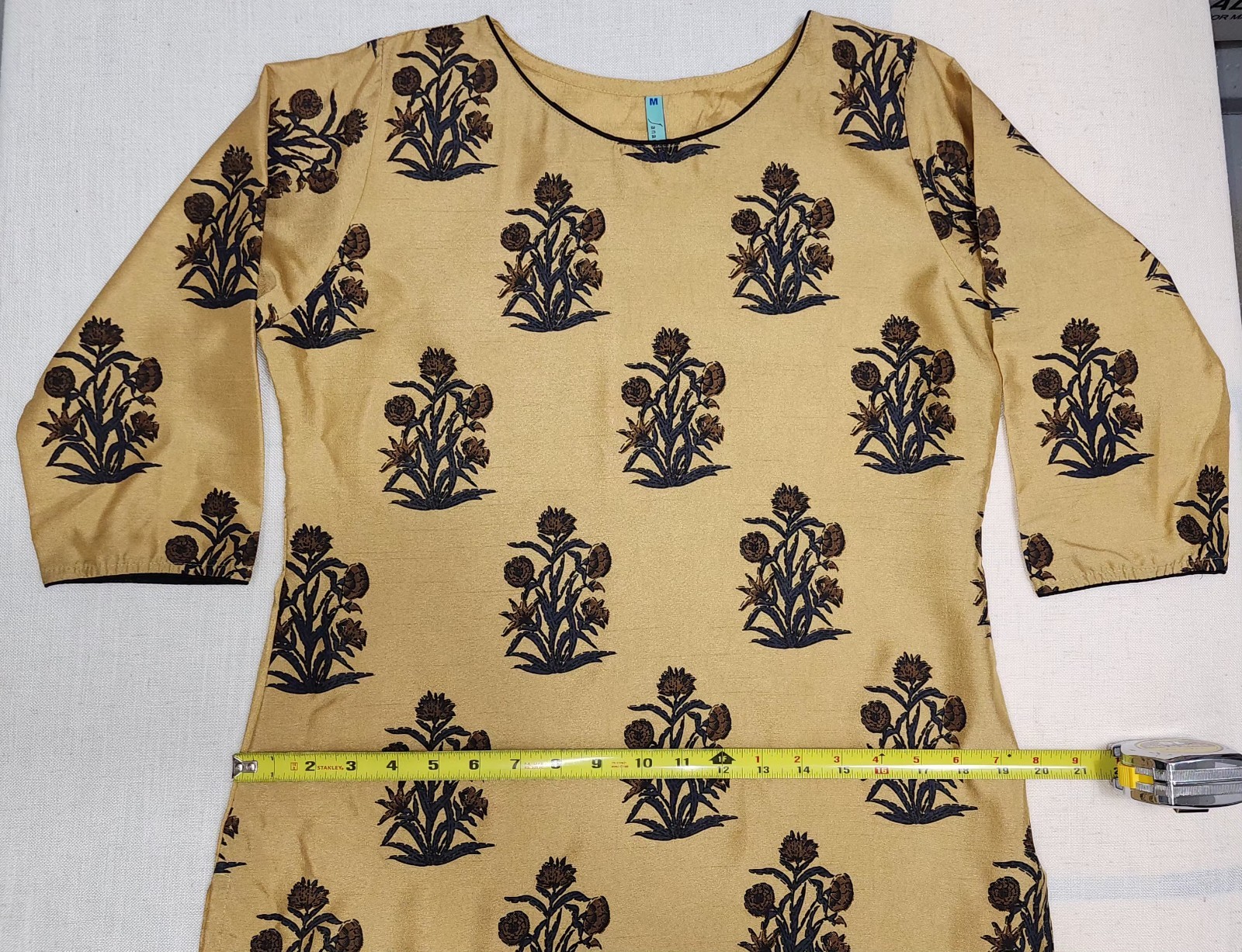 Fanasya M Indian Tunic Gold Floral Janasya Straight Kurta 3/4 Sleeves Round Neck