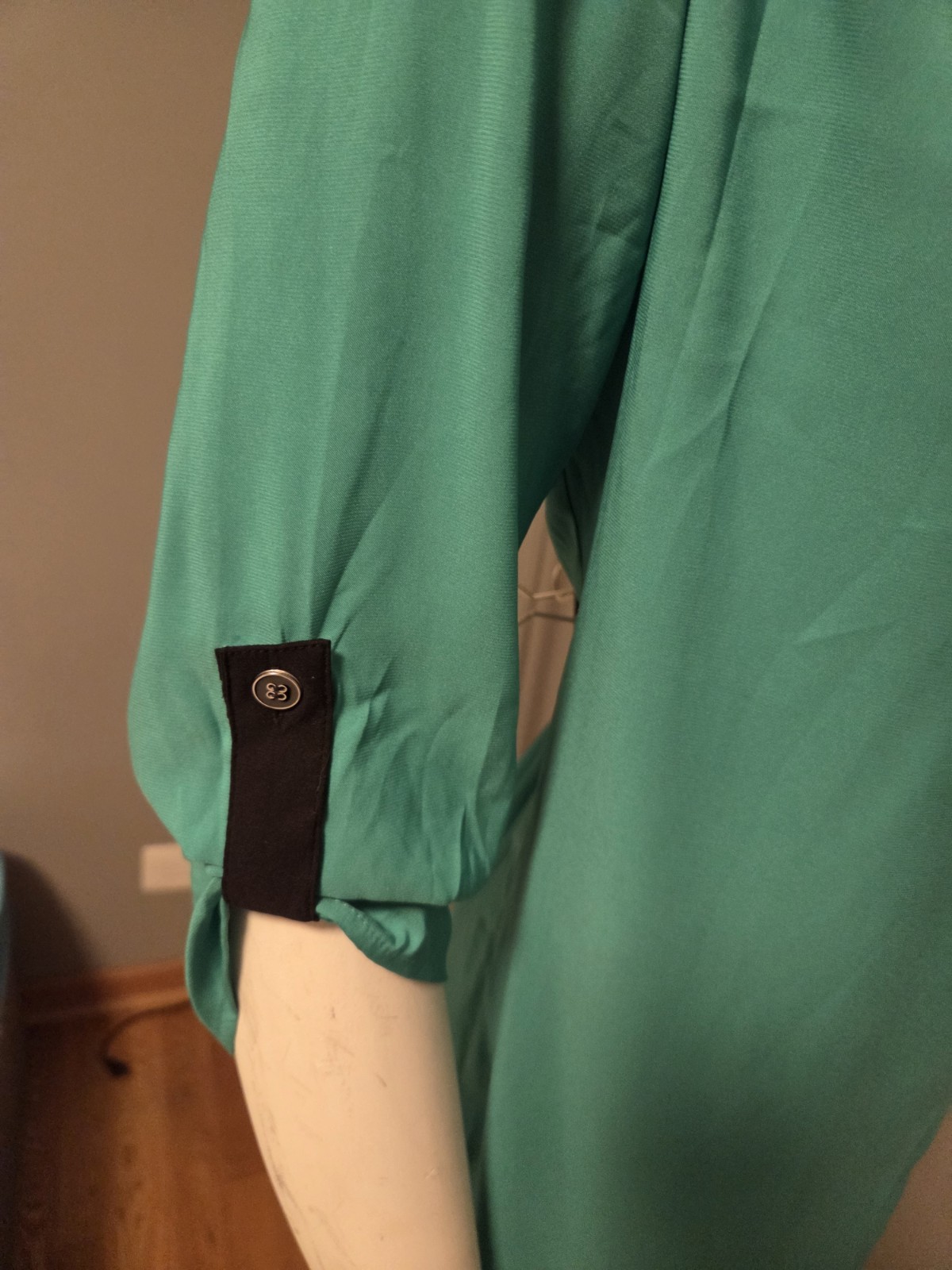 New York & Company Green Black Trim Blouse Top M 4 6