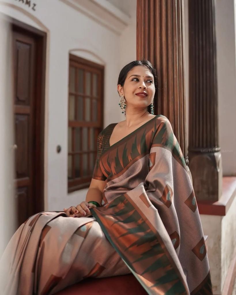 Rose Gold Green Lichi Silk Saree Rich Pallu Jacquard Work All Over Indian Sari