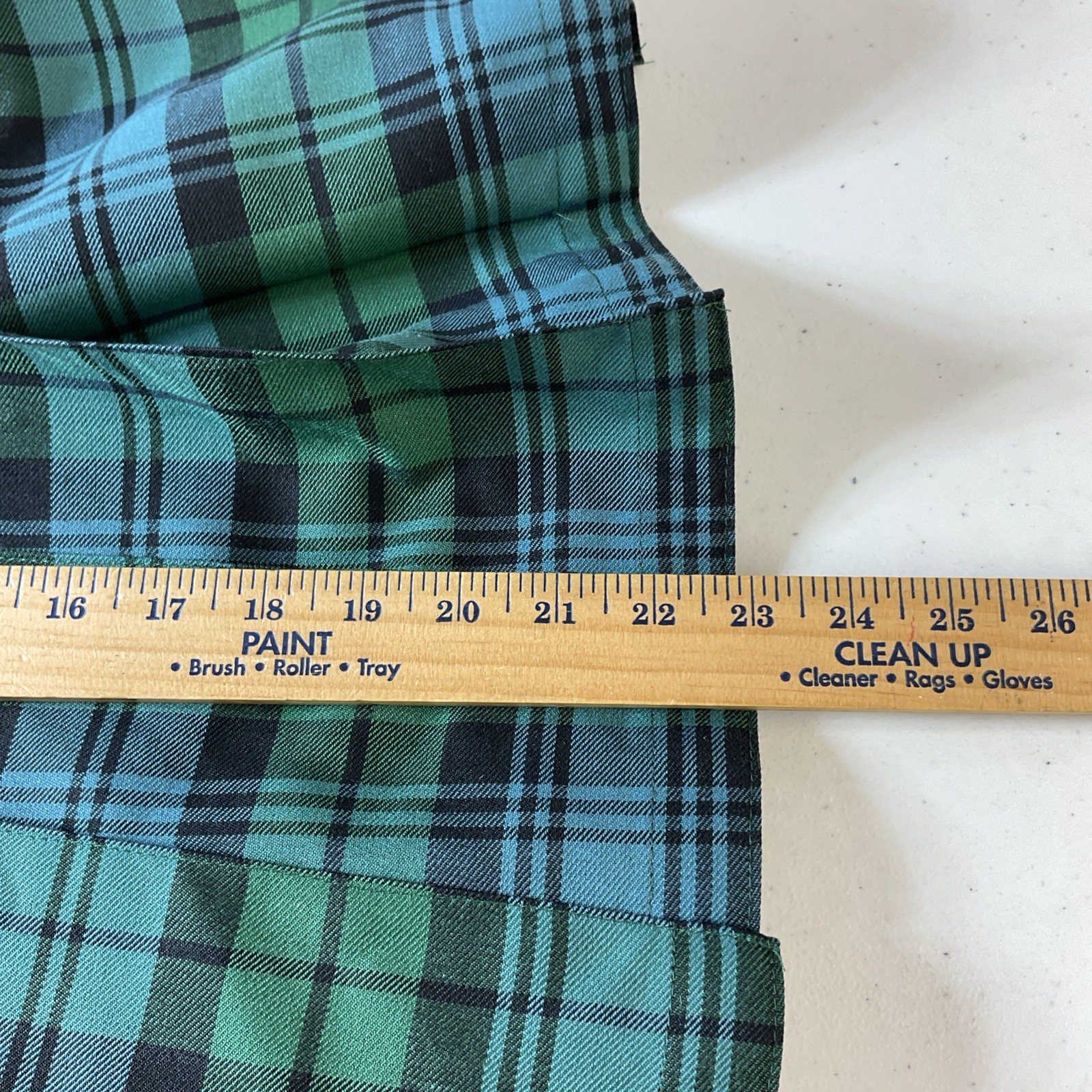 Sport Kilt Green Plaid Made in USA Hook & Loop Closure PolyBlend Black Watch LG