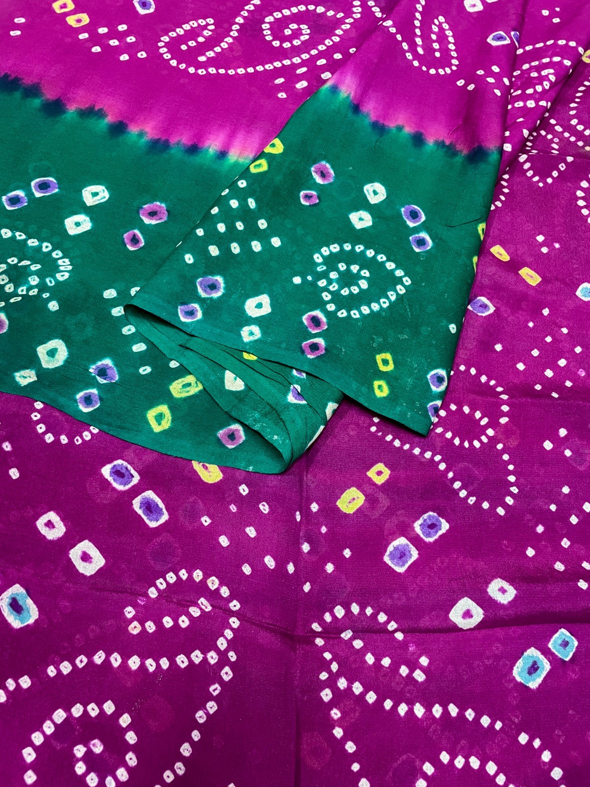 Vintage Chiffon Silk Saree, Lightweight Fabric for DIY & Sewing CS1161