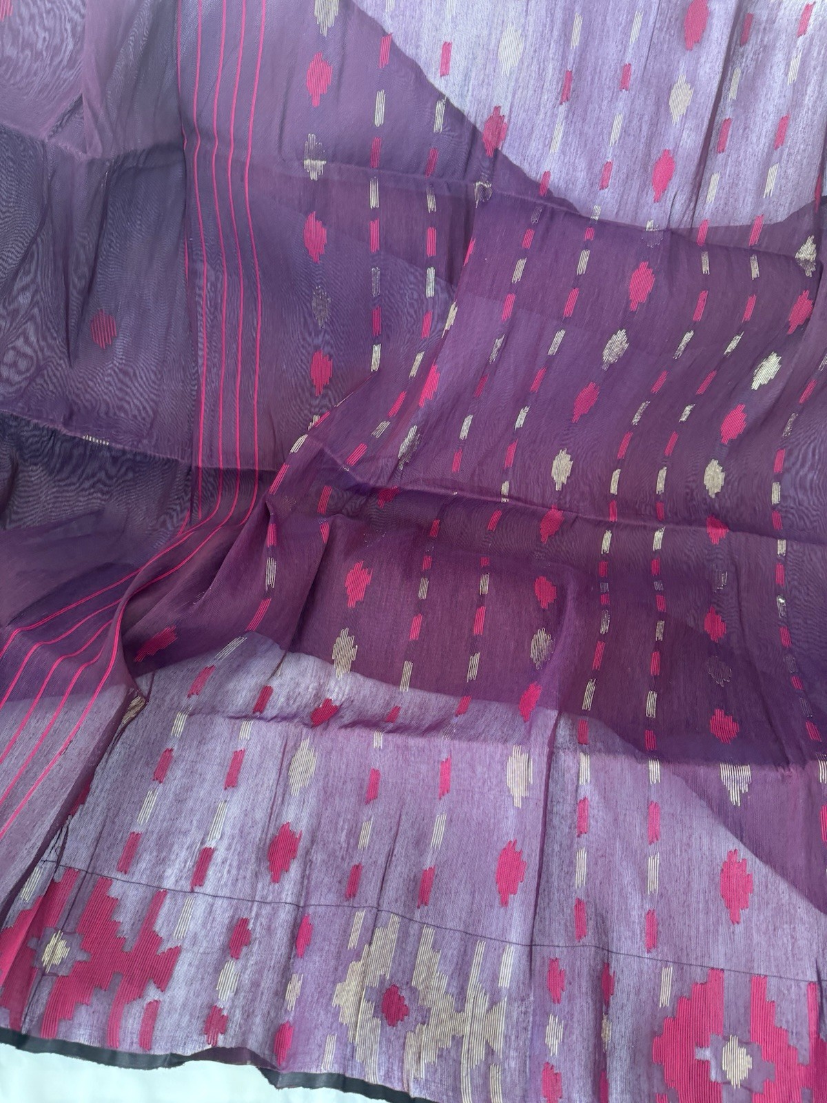 NEW, Handmade, Original Dhakai Jamdani Saree ( item# L2217 ) Only $40