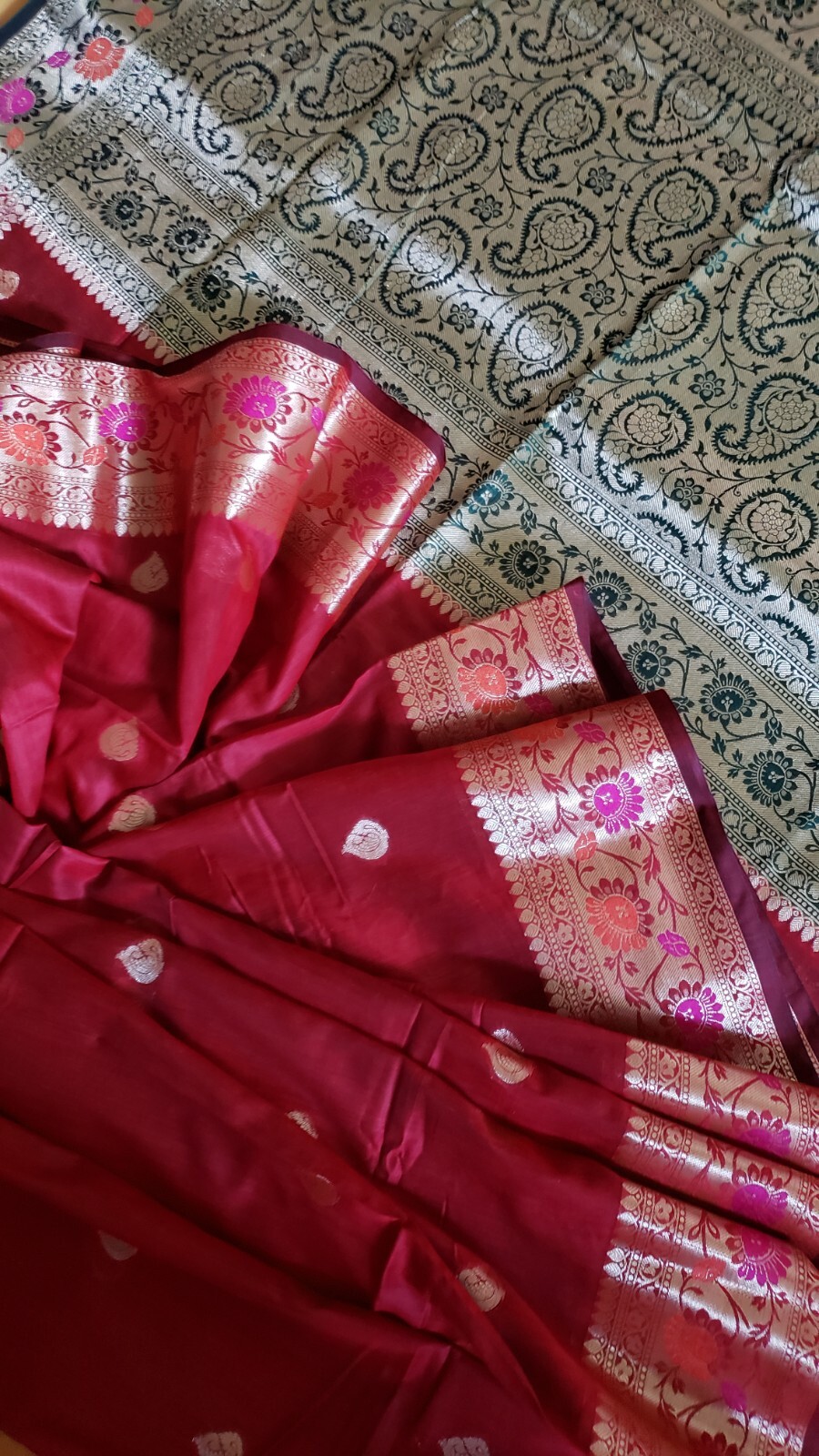 Silk Banarasi Saree Meenakari Zari Red Green Brocade Blouse Wedding Party Wear